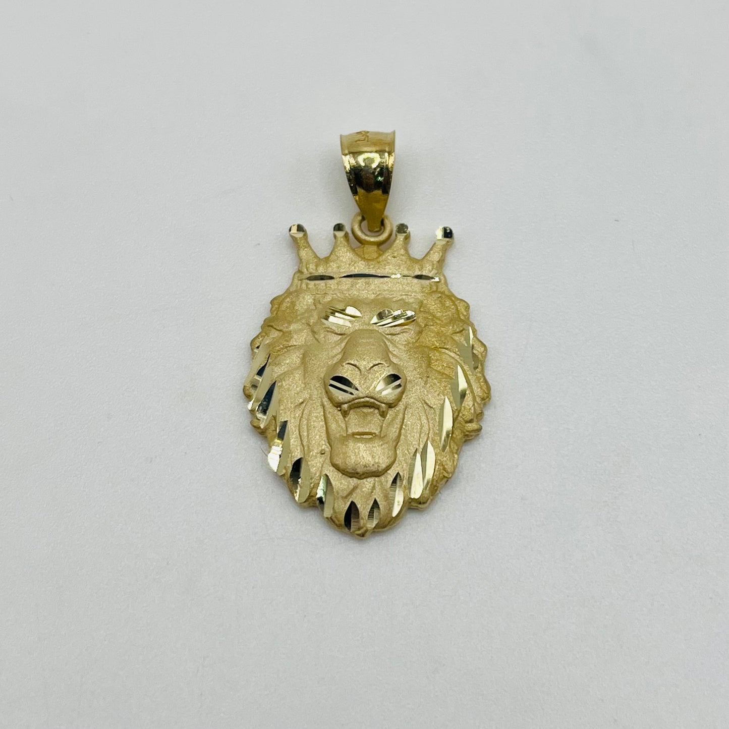 10k Gold Matte Lion Pendant (M)
