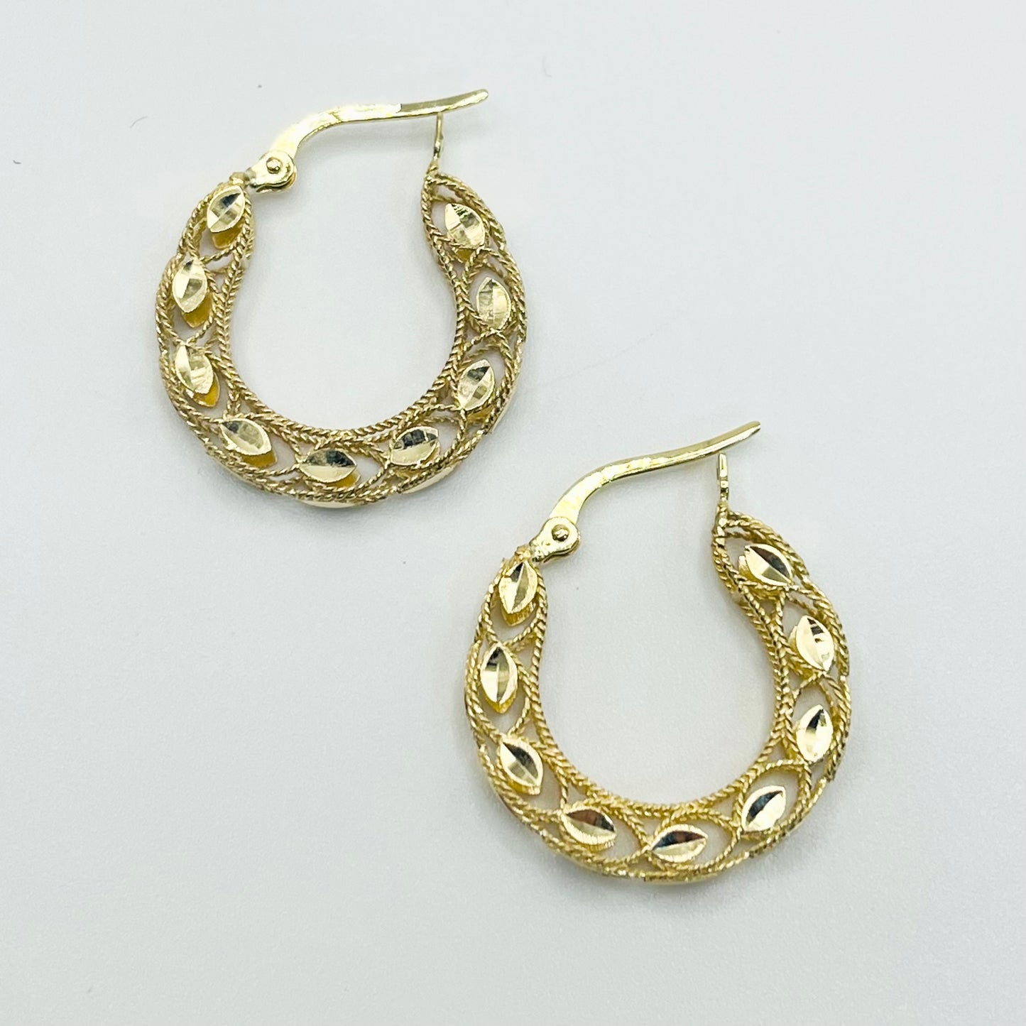 10 Karat Gold Turkish Hoop Earrings (small, 0.7")
