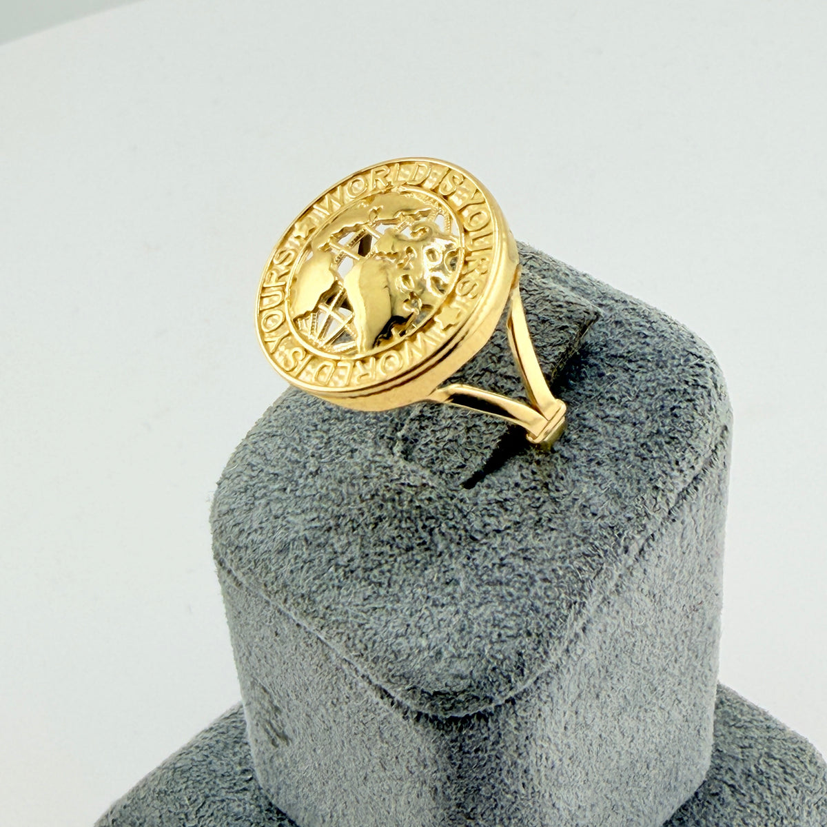 10K Gold World is Yours Ring (Small with Split Band)