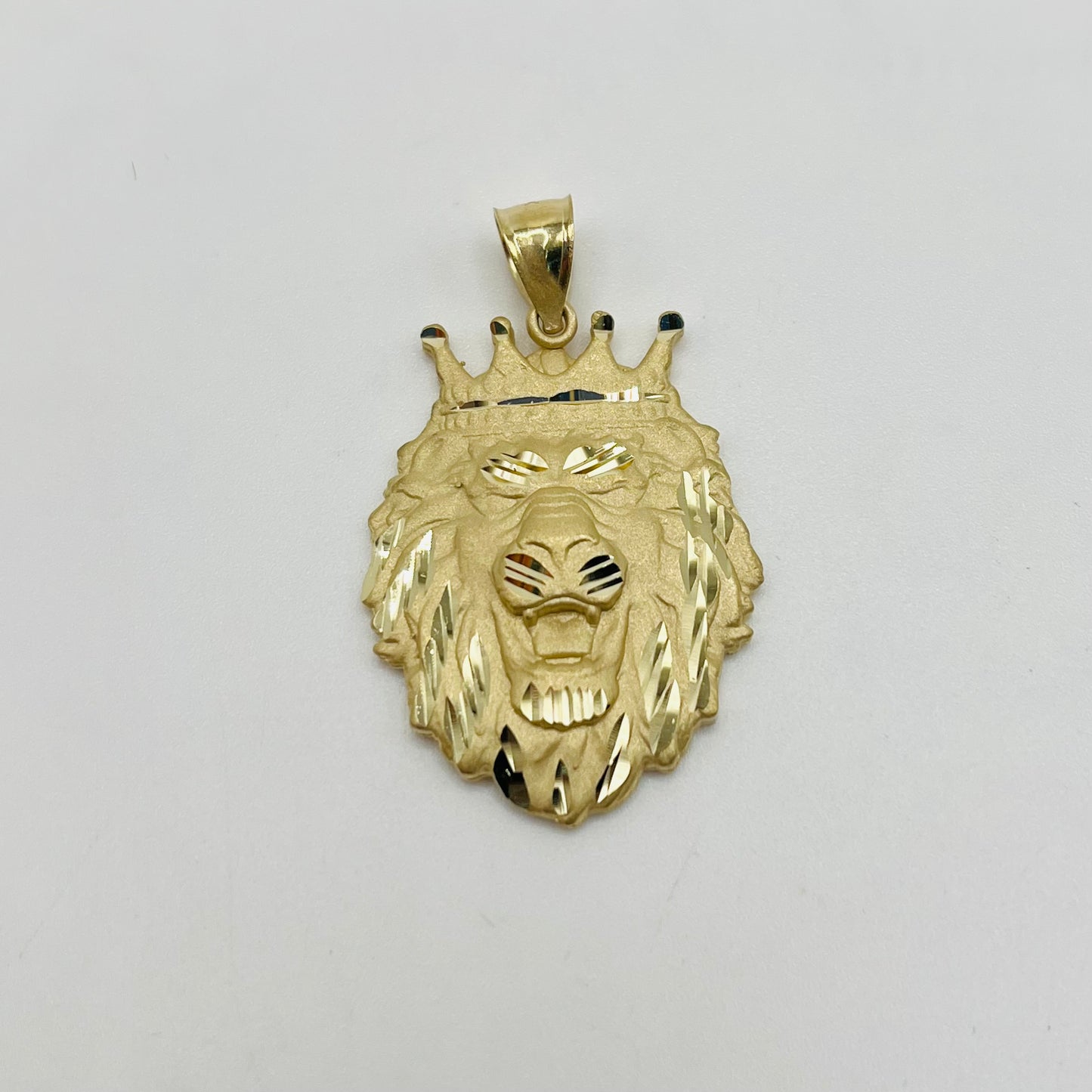 10k Gold Matte Lion Pendant (L)