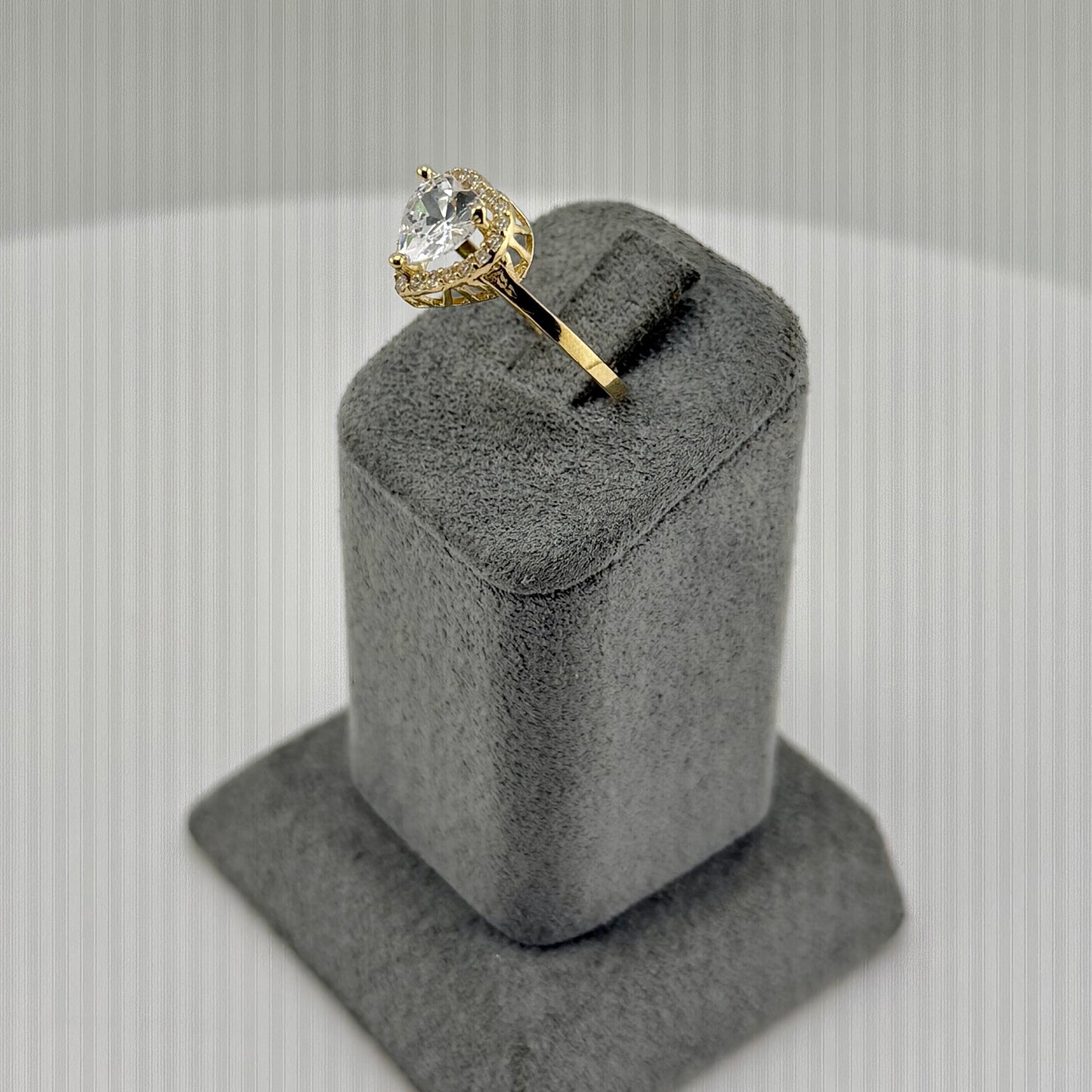 14k Gold Sweet Crush Heart Cz Ring (White)