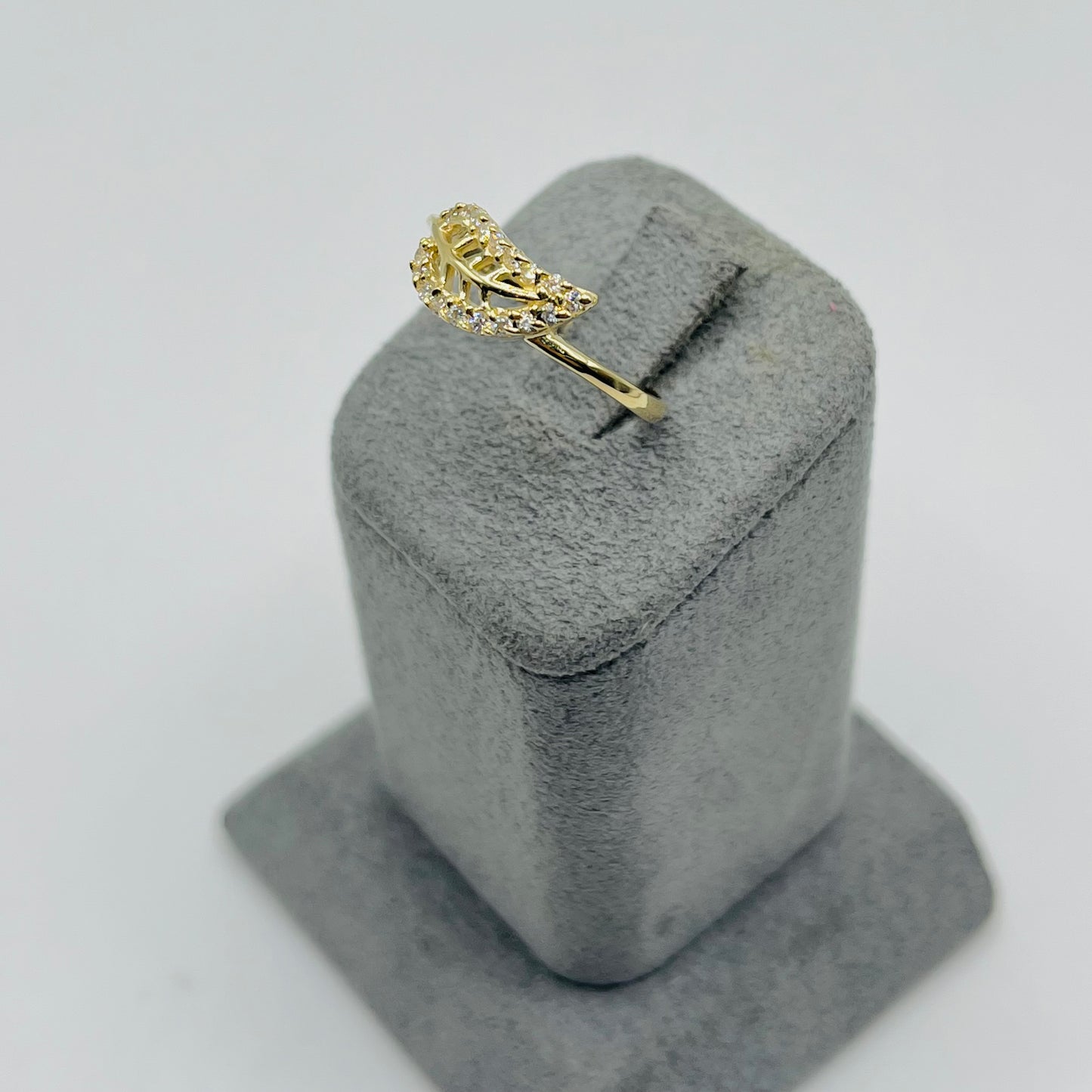 10k Gold Cz Feather Ring