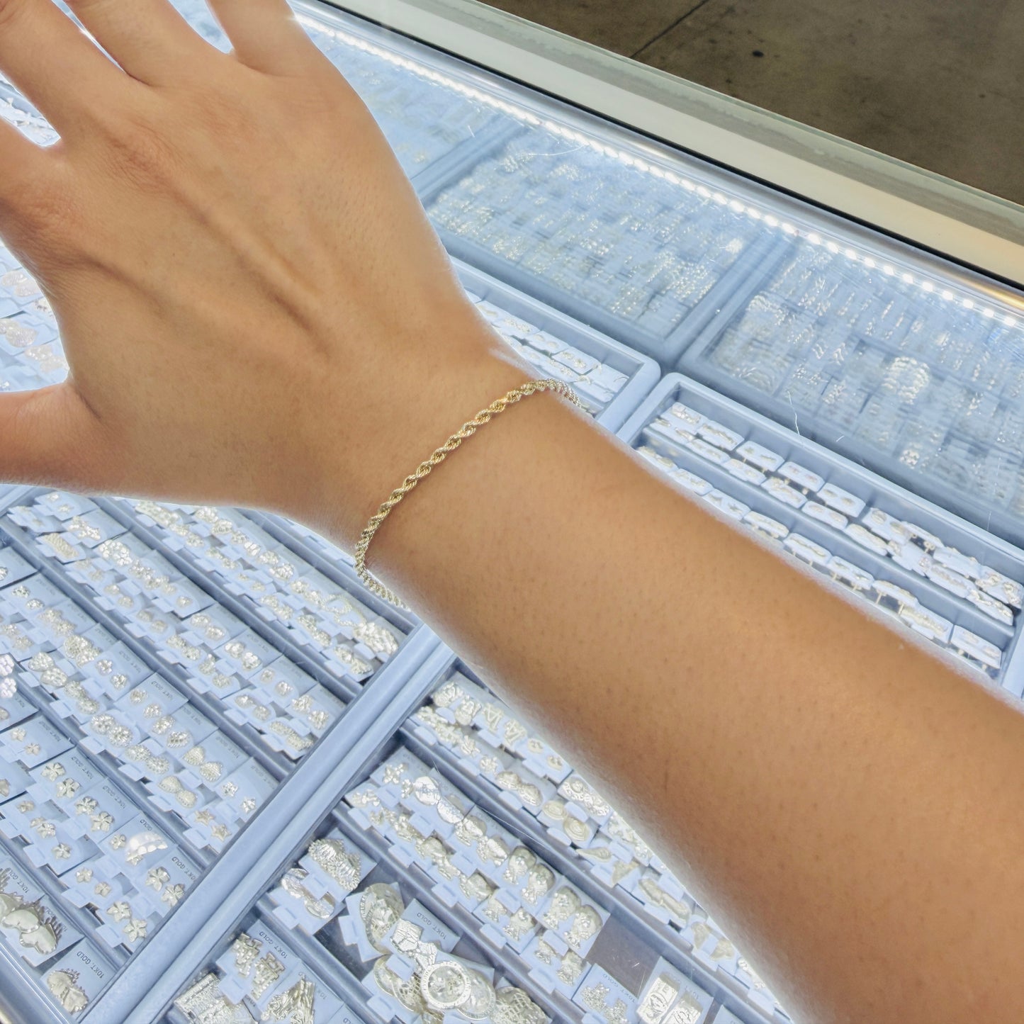 10K Gold 2mm Hollow Rope Bracelet