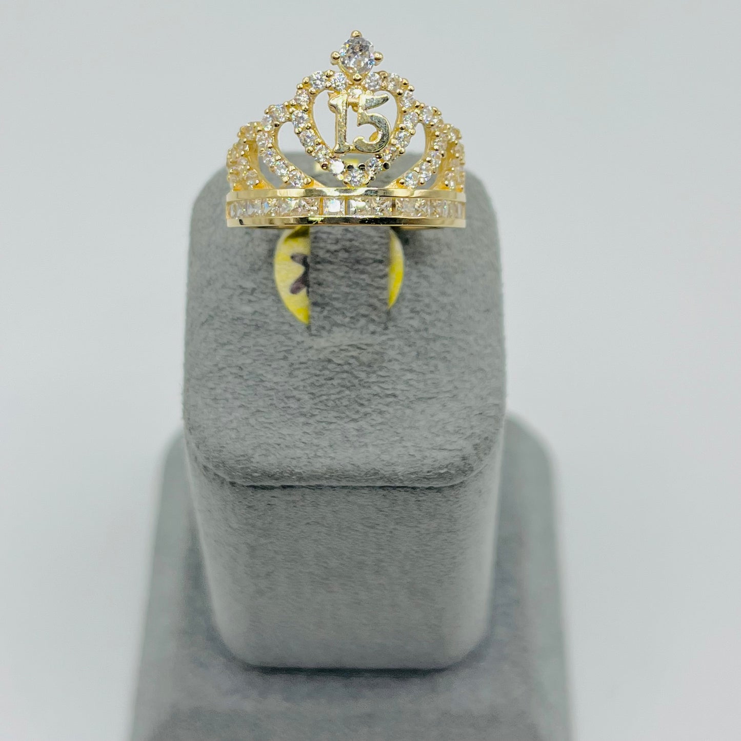 14K Gold La Princesa Quince Ring