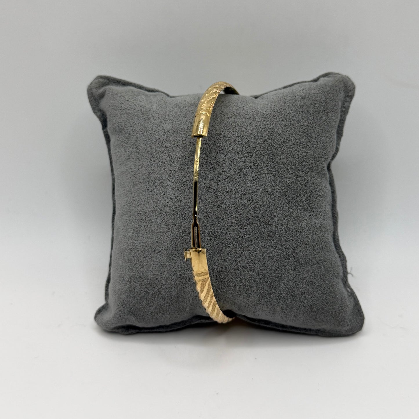 14k Gold Truffle Bangle