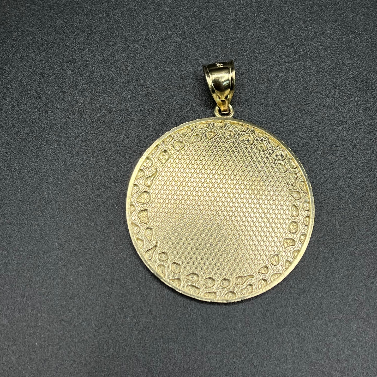 10K Gold Round Nugget Picture Pendant