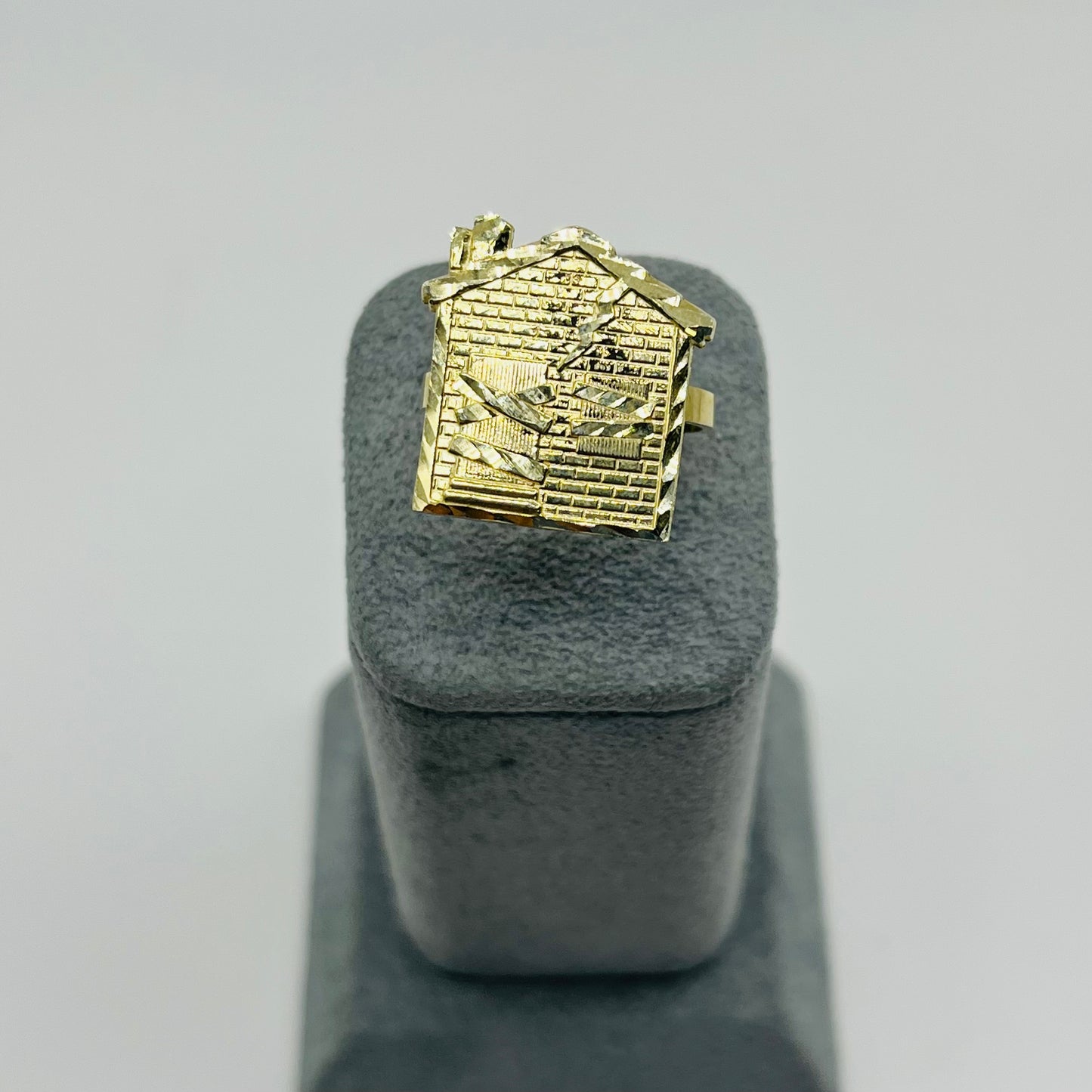10K GOLD TRAP HOUSE RING