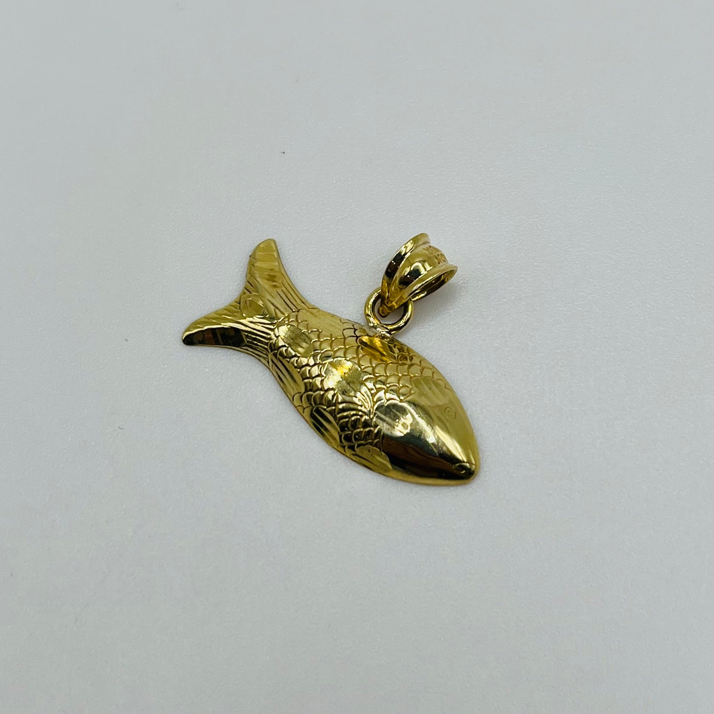 10k Gold Fish Charm
