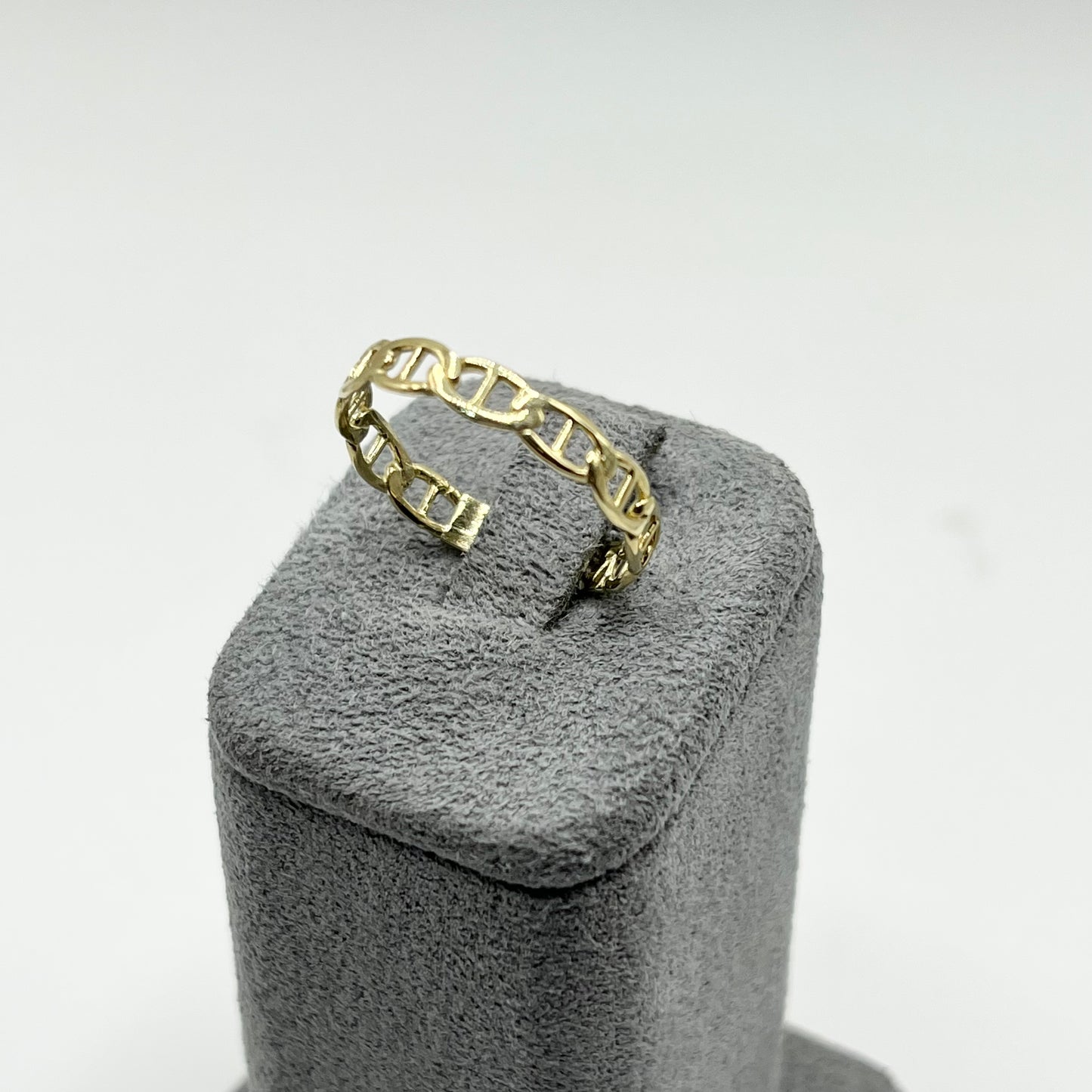 10k Gold Dainty Mariner Link Ring