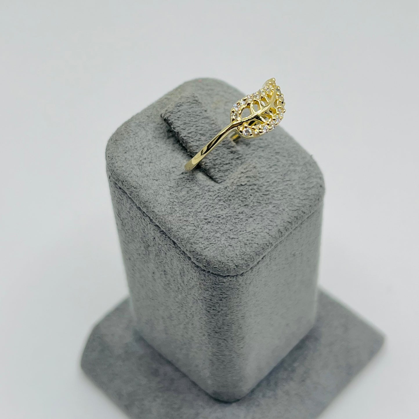 10k Gold Cz Feather Ring