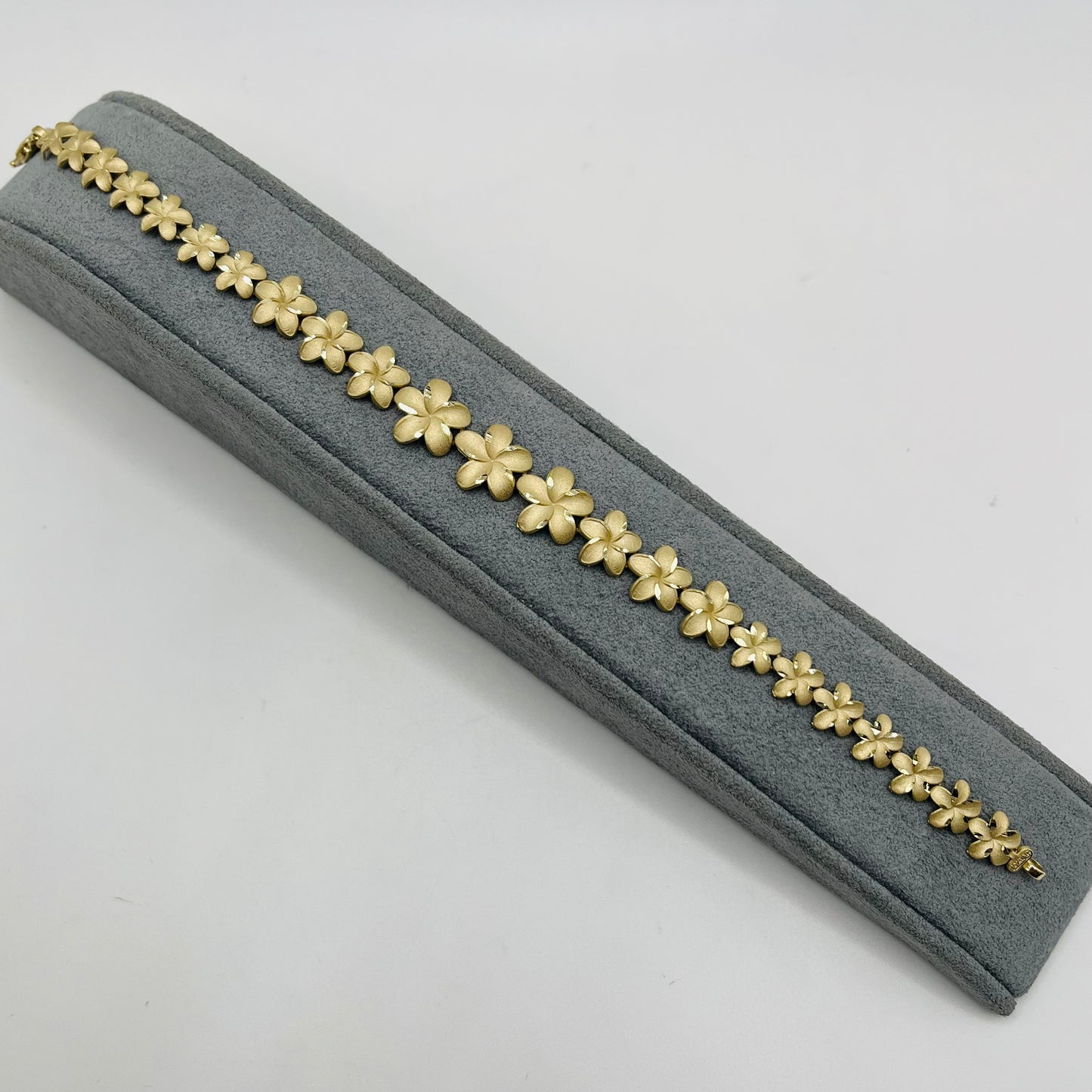10k Gold Satin Hibiscus Bracelet (SML-LRG)