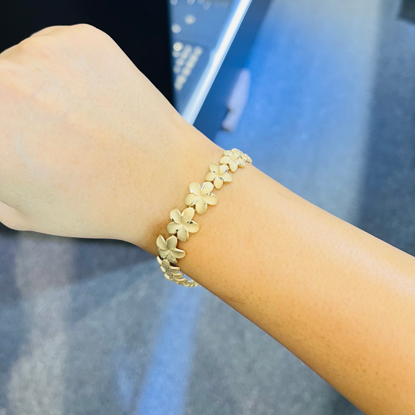 10k Gold Satin Hibiscus Bracelet (SML-LRG)