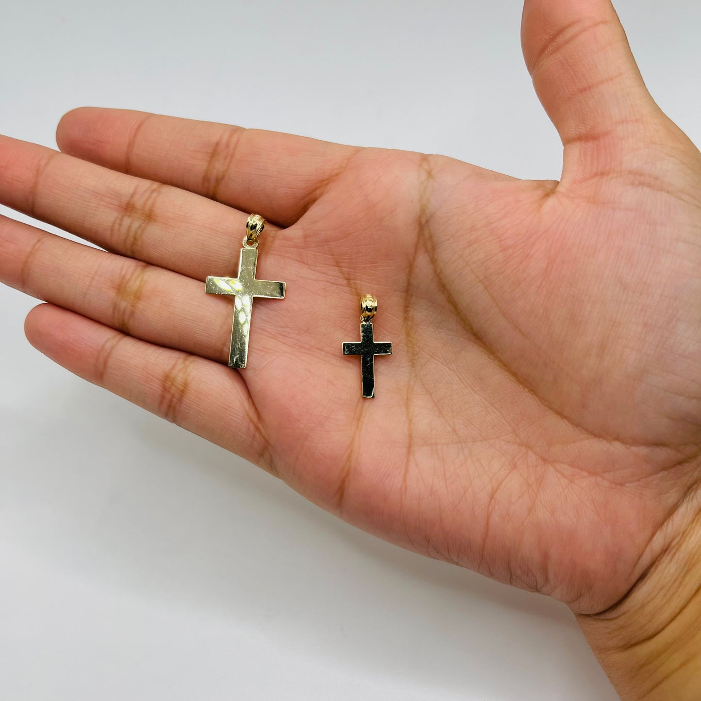 10k Gold Illume Cross Charm (S)