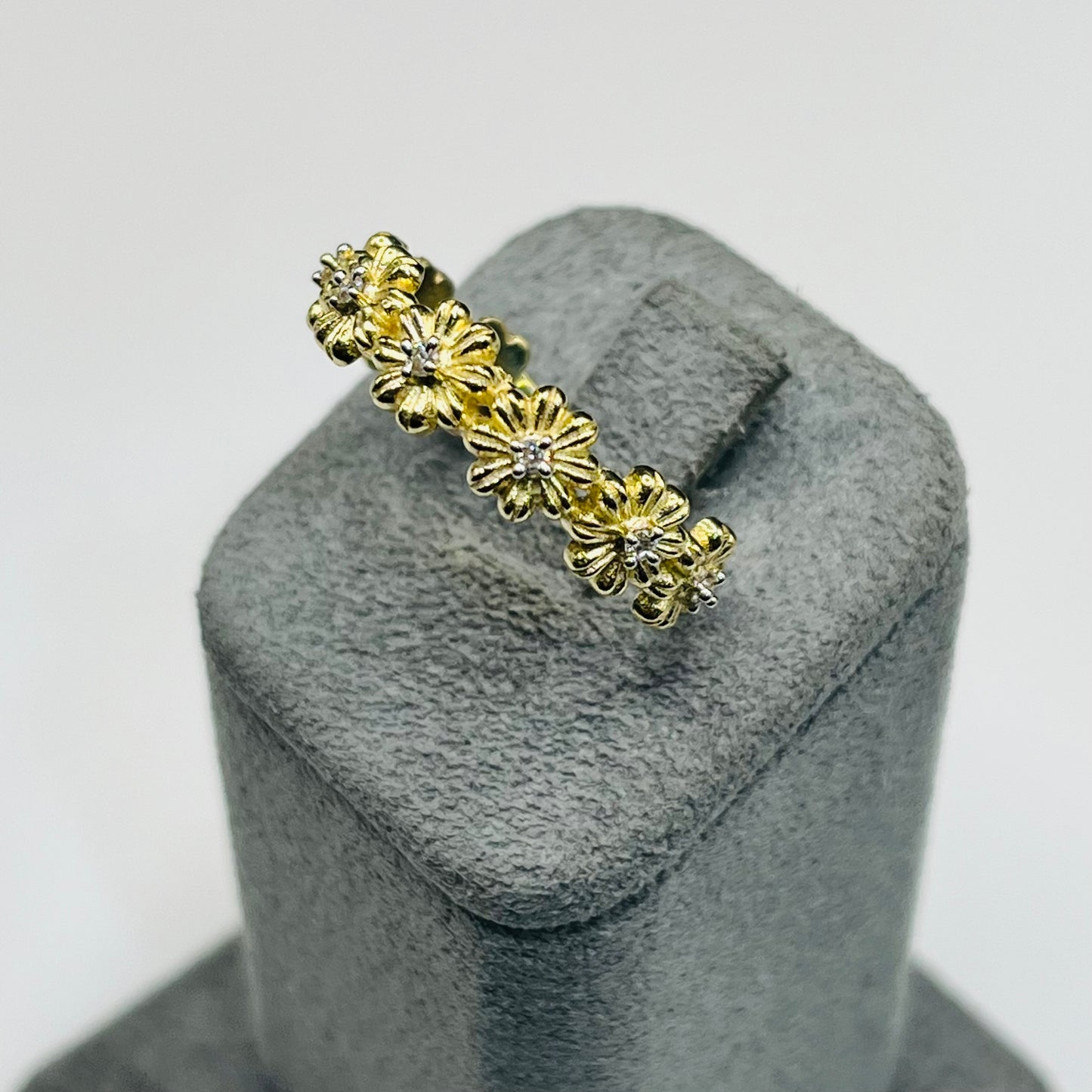 10K Gold Multi-Flower CZ Ring