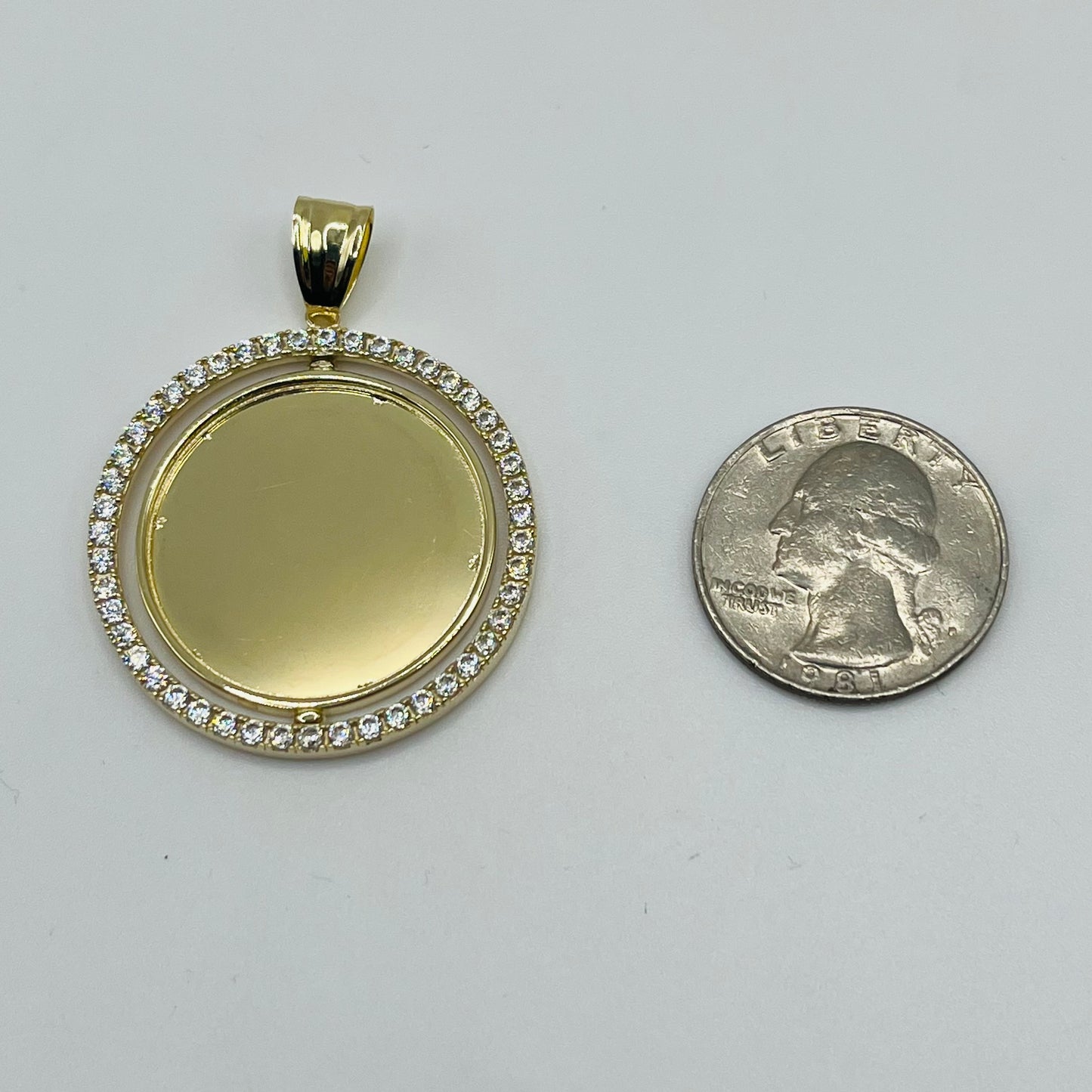 10k Gold Spinning Picture Pendant Large