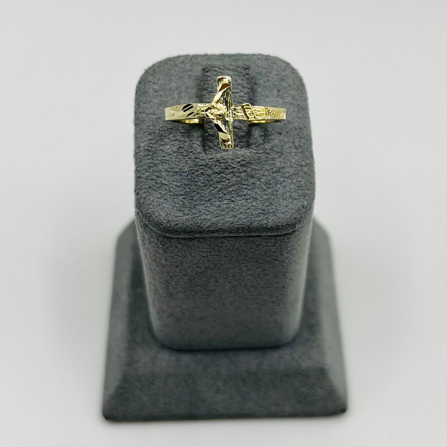 10k Gold Sideways Cross Ring