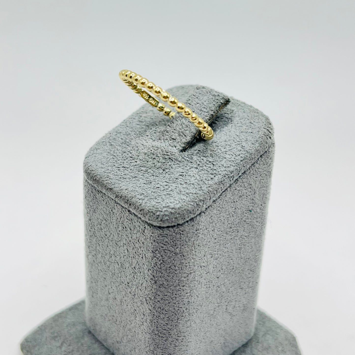 10k Gold Ribbed Ring