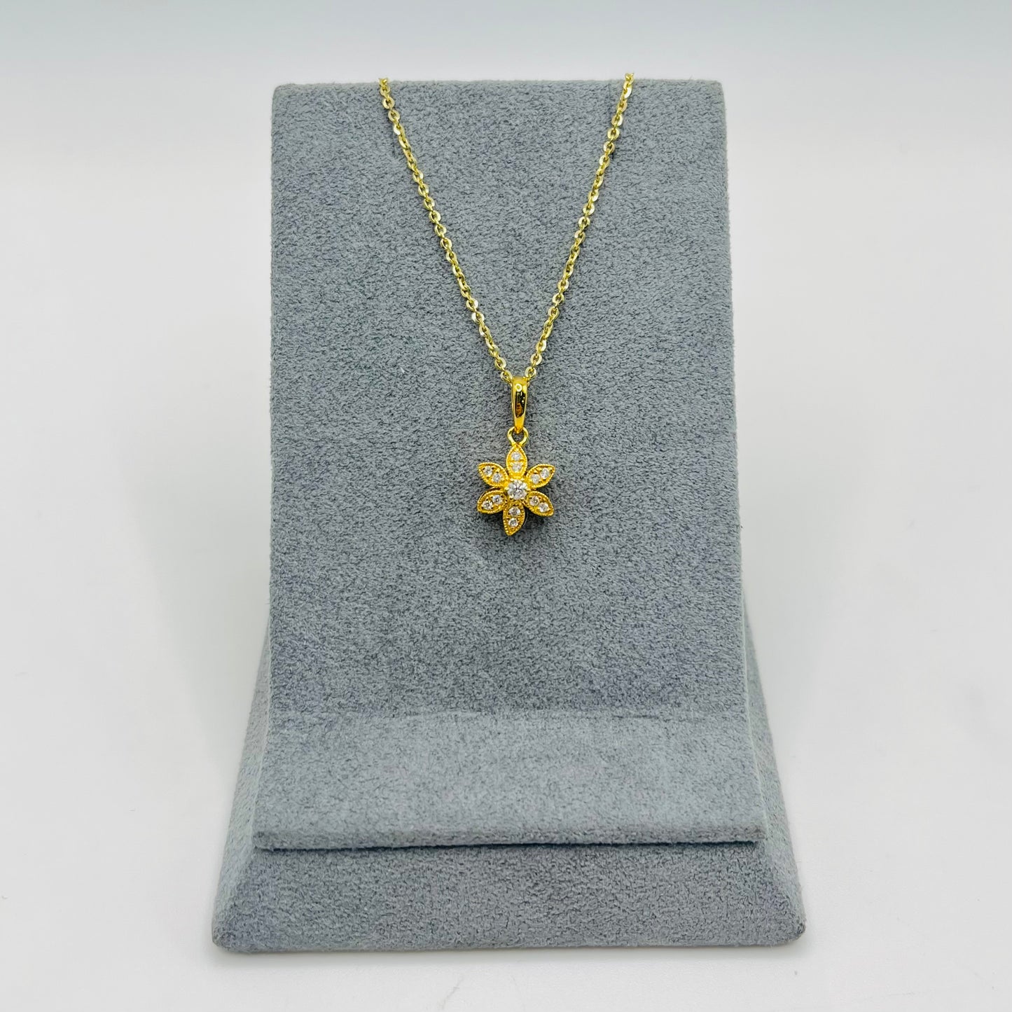 14k Gold Diamond Flower Set
