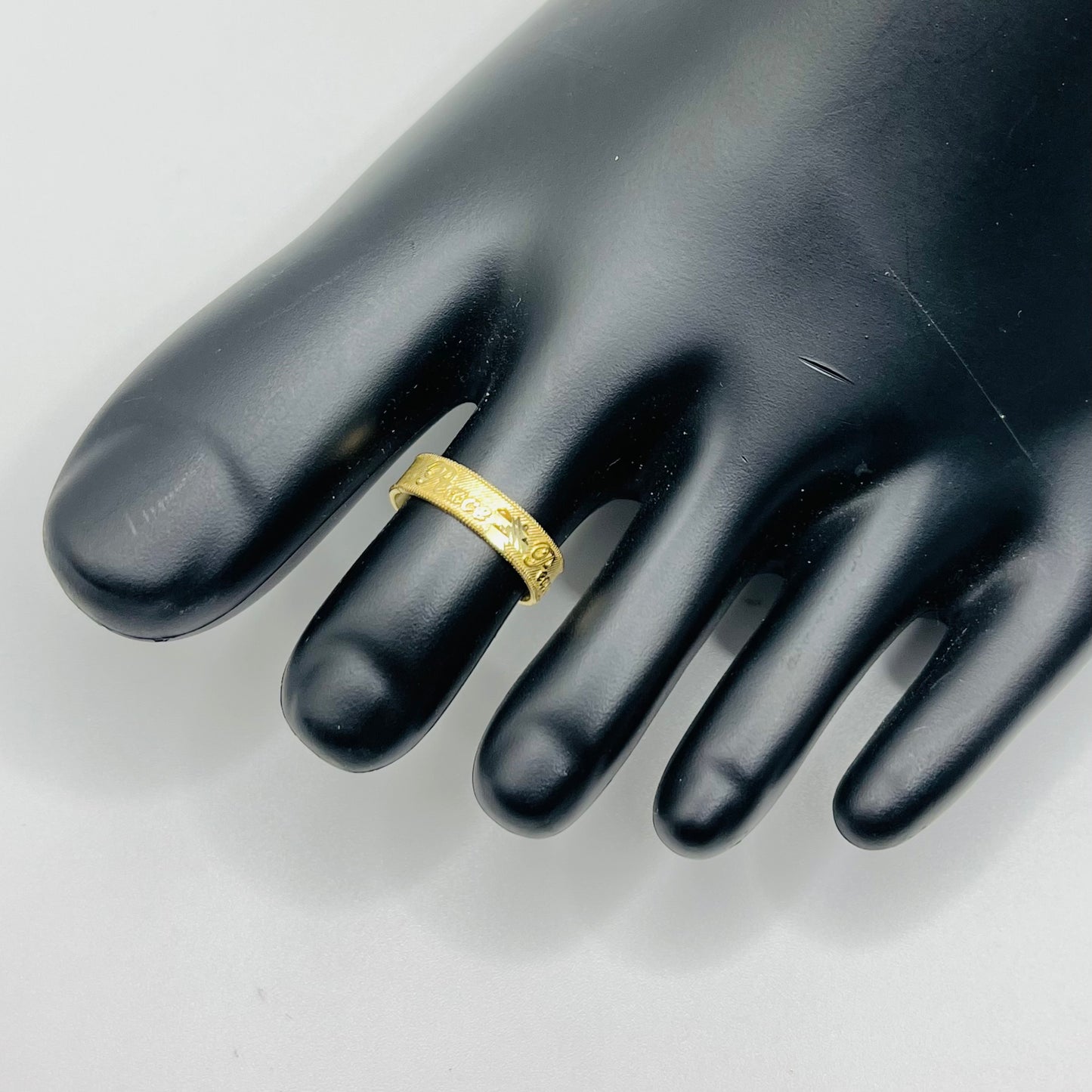 10k Gold Peace Design Toe Ring