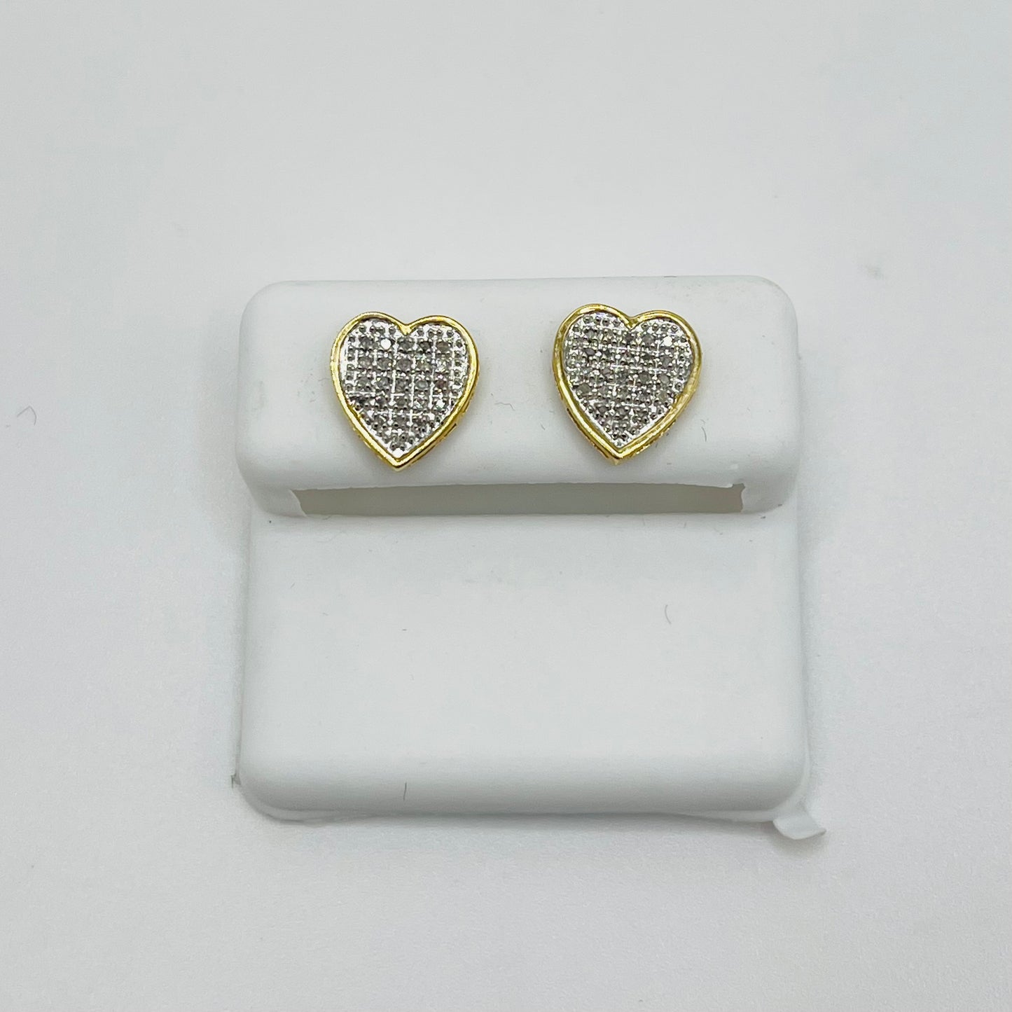 10k Gold Diamond Pointed Heart Earrings (Screwback) 11mm