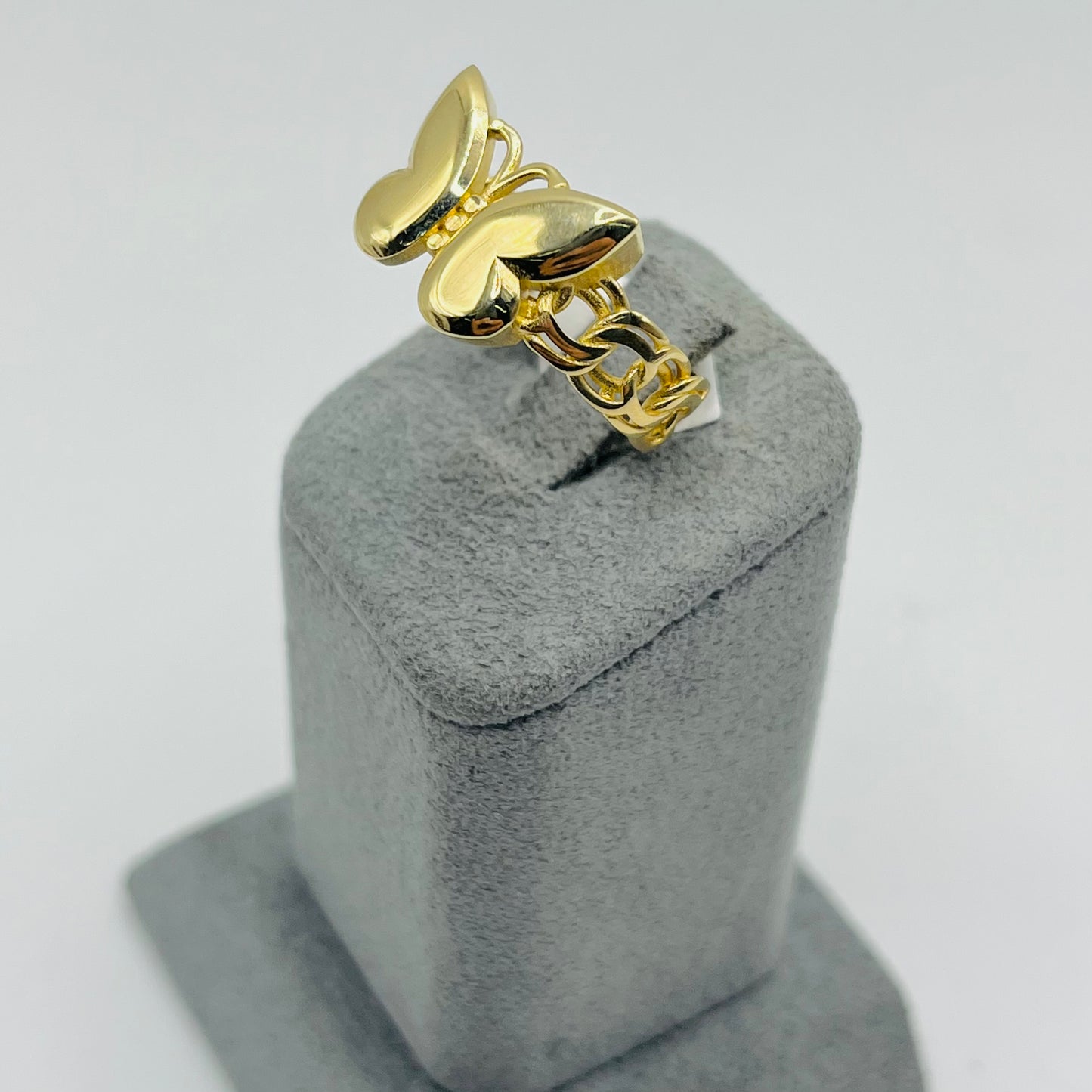 10K Gold Butterfly on Chino Link Ring