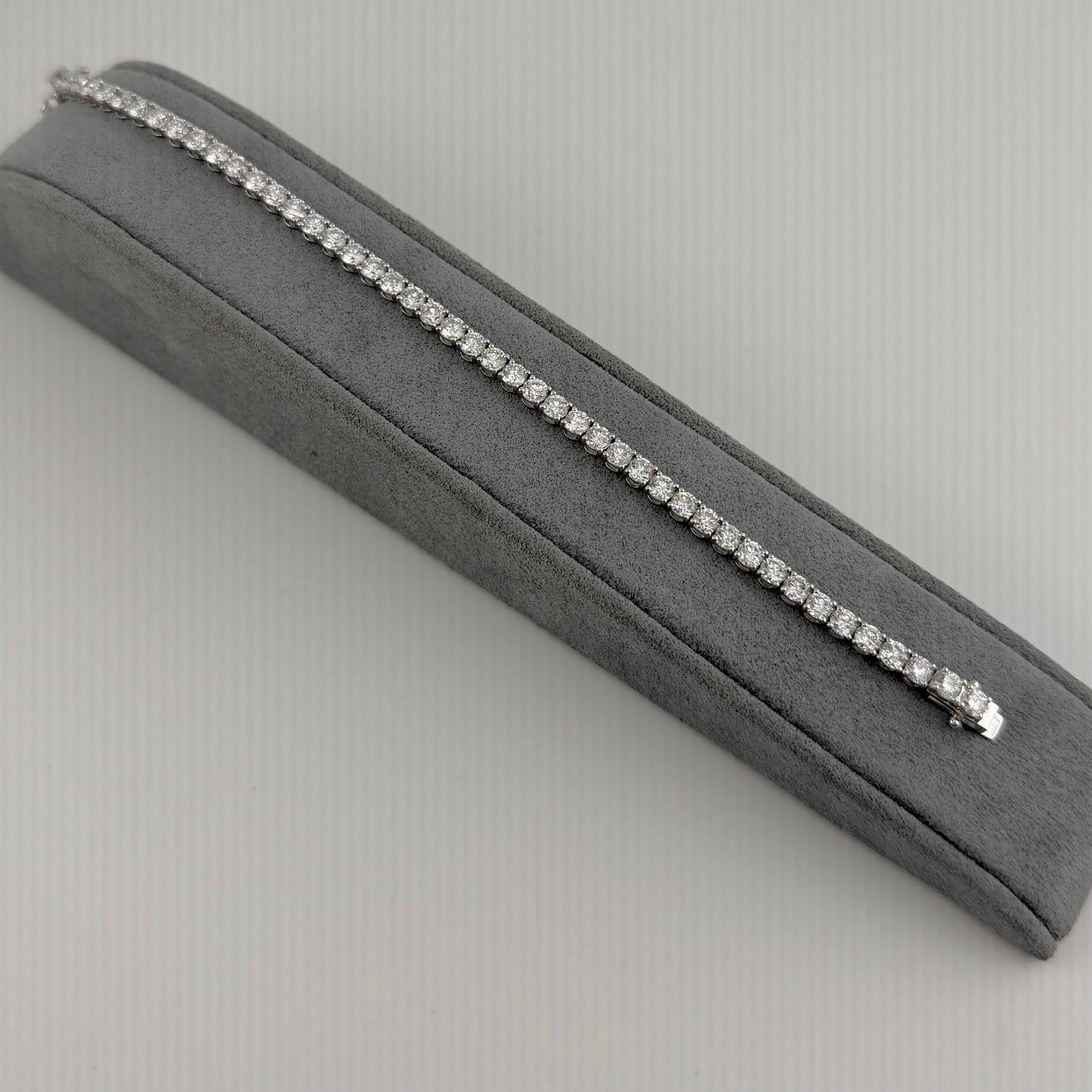 14k Gold 3.85 Carat Diamond Tennis Bracelet