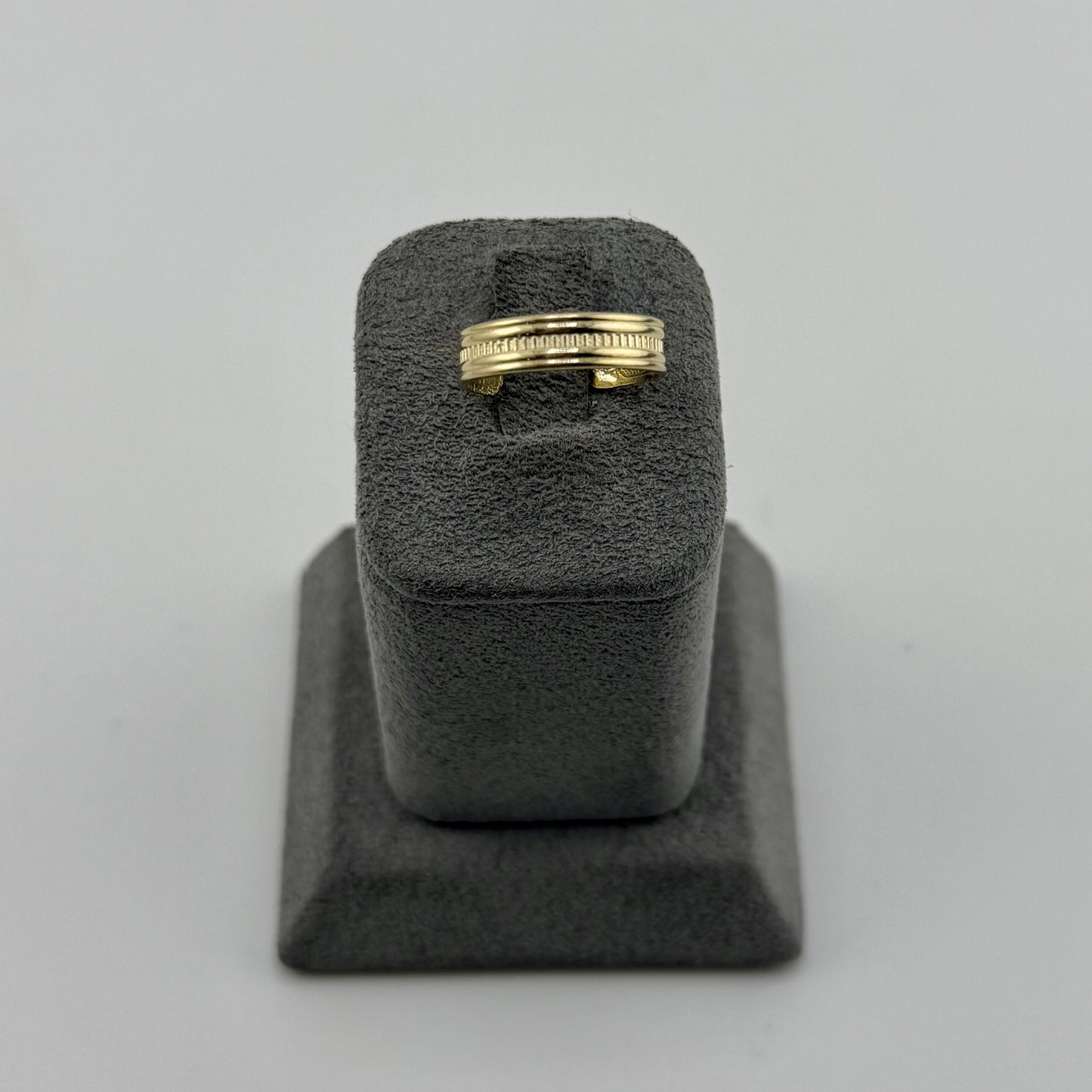 10k Gold Ribbed Toe Ring
