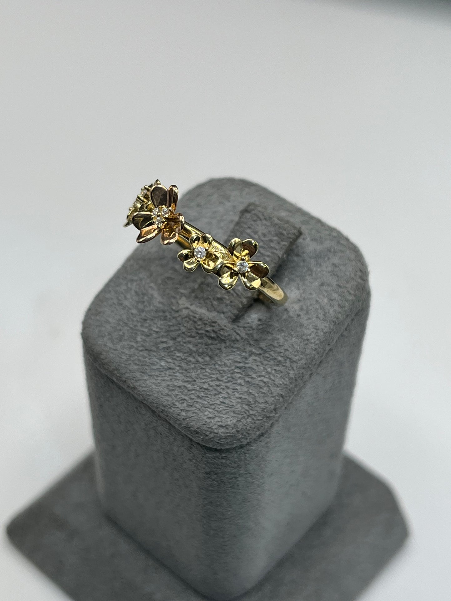 10K Gold Tri Color Flower CZ Ring