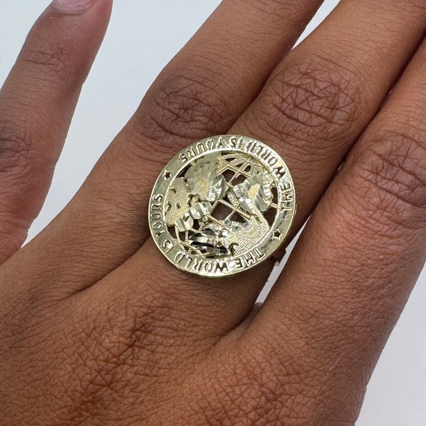 10K Gold World is Yours Ring