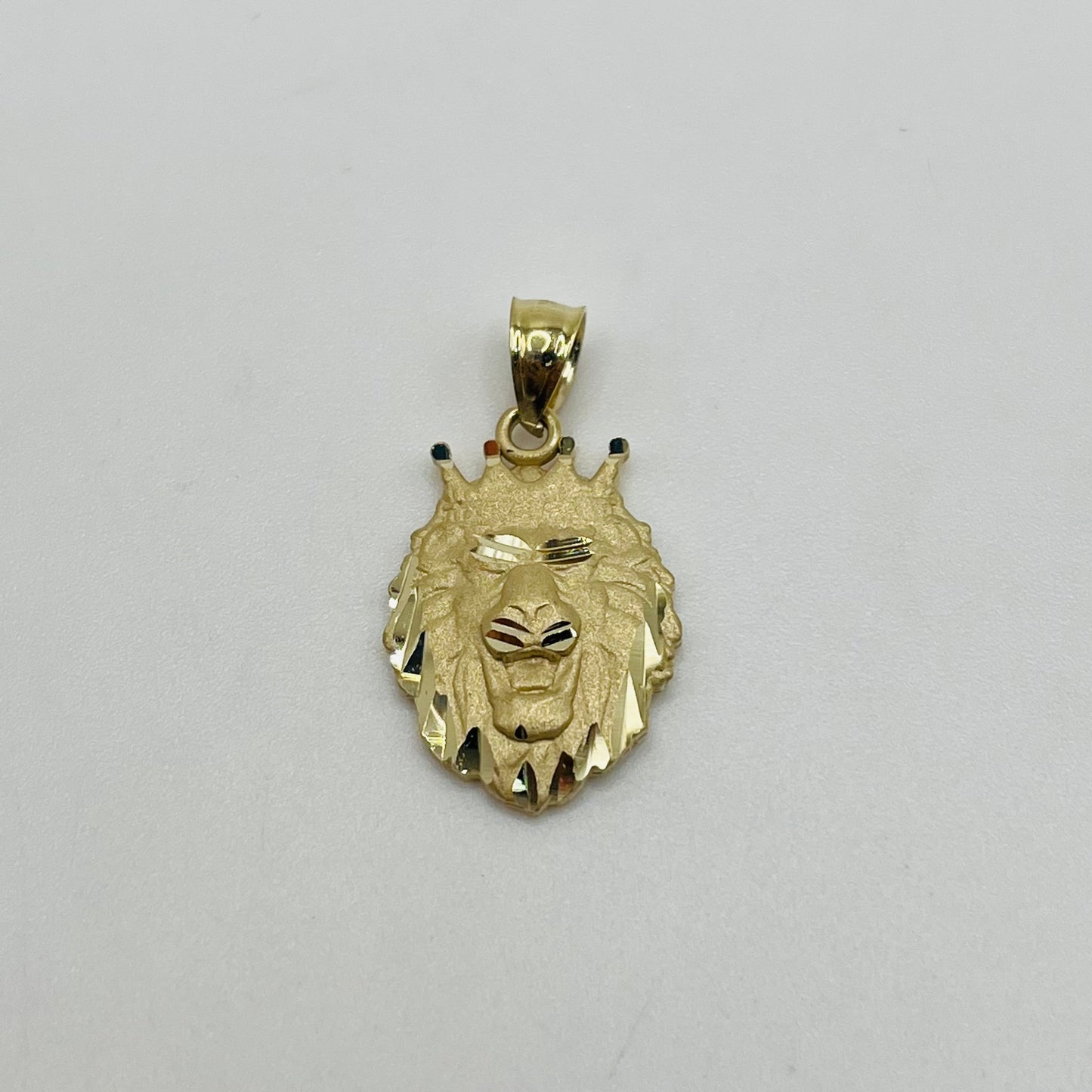 10k Gold Matte Lion Pendant (S)