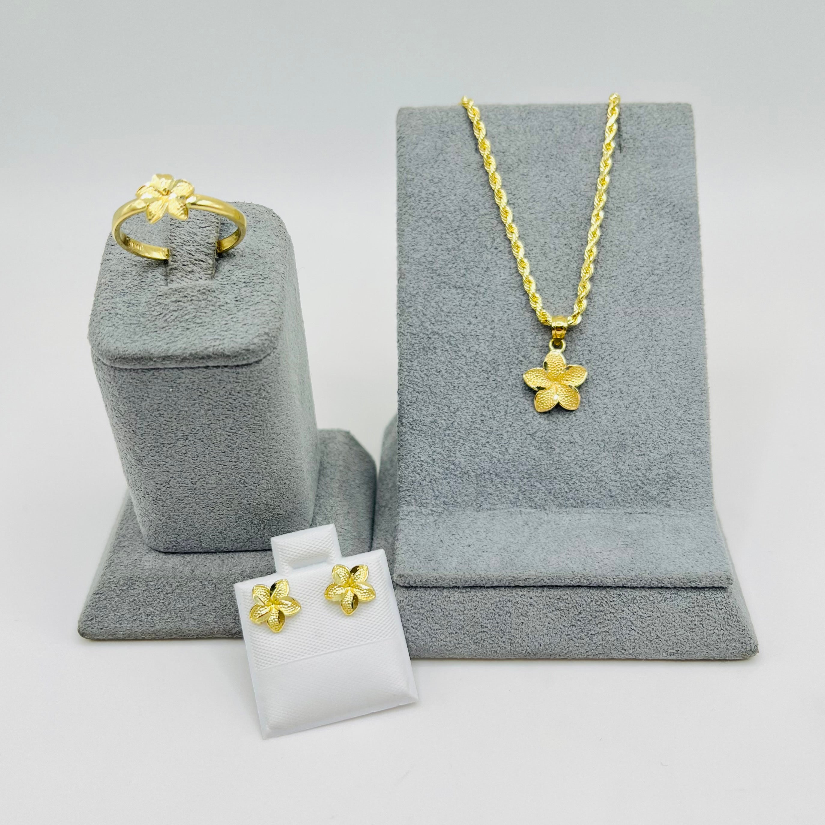 10k Gold Hibiscus Flower Set – Candy Jewelers