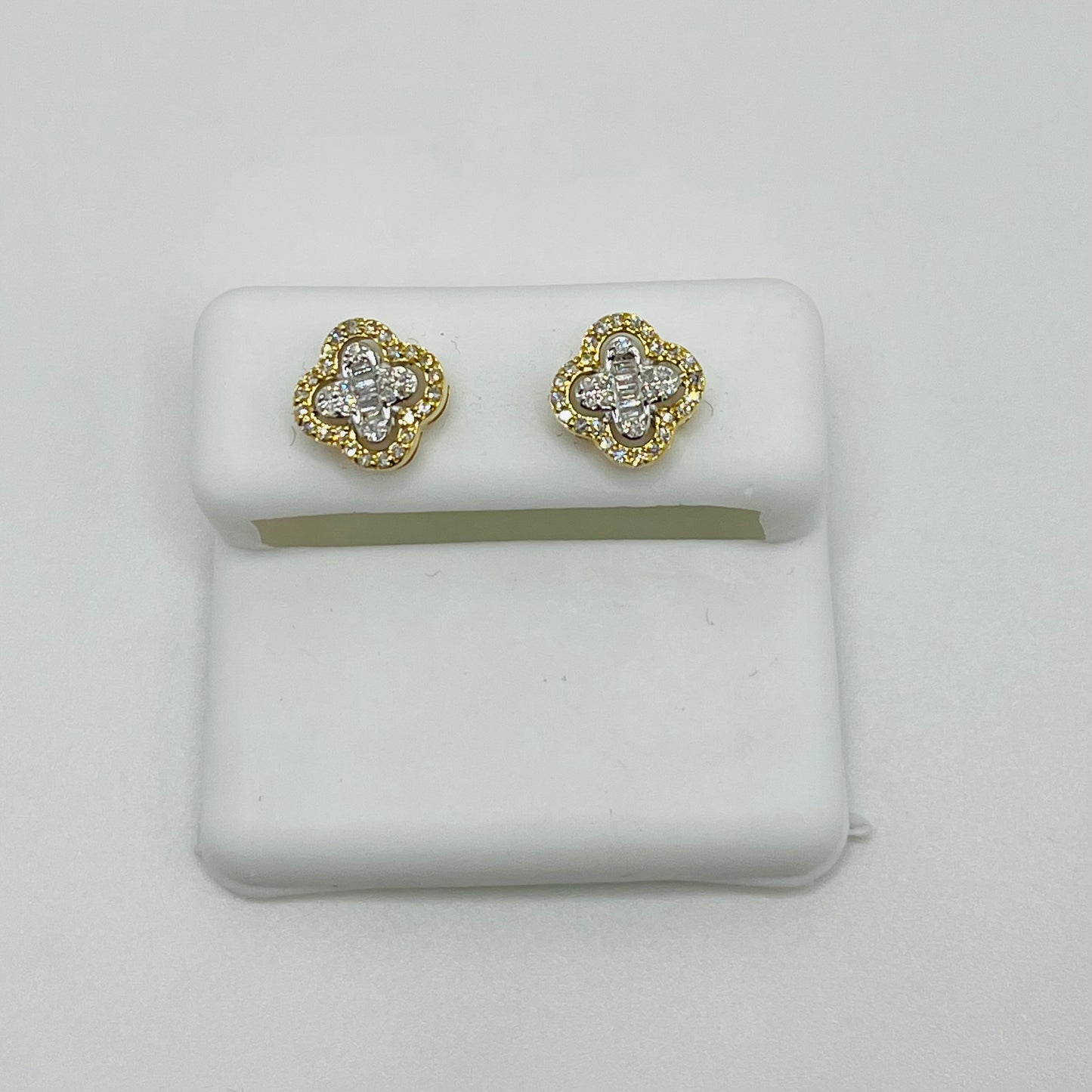 14k Gold Four Leaf Clover Baguette Diamond Earrings