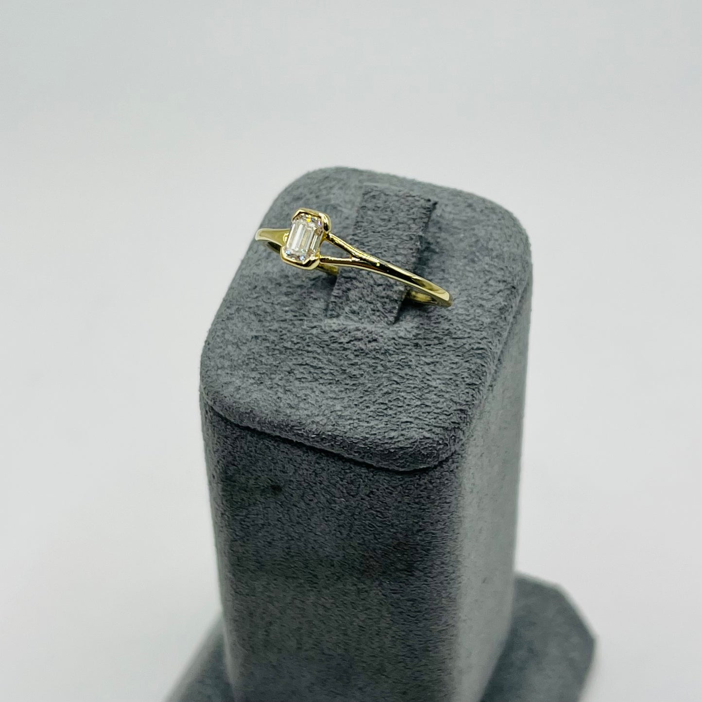 14k Gold Natural Diamond Seraphine Ring