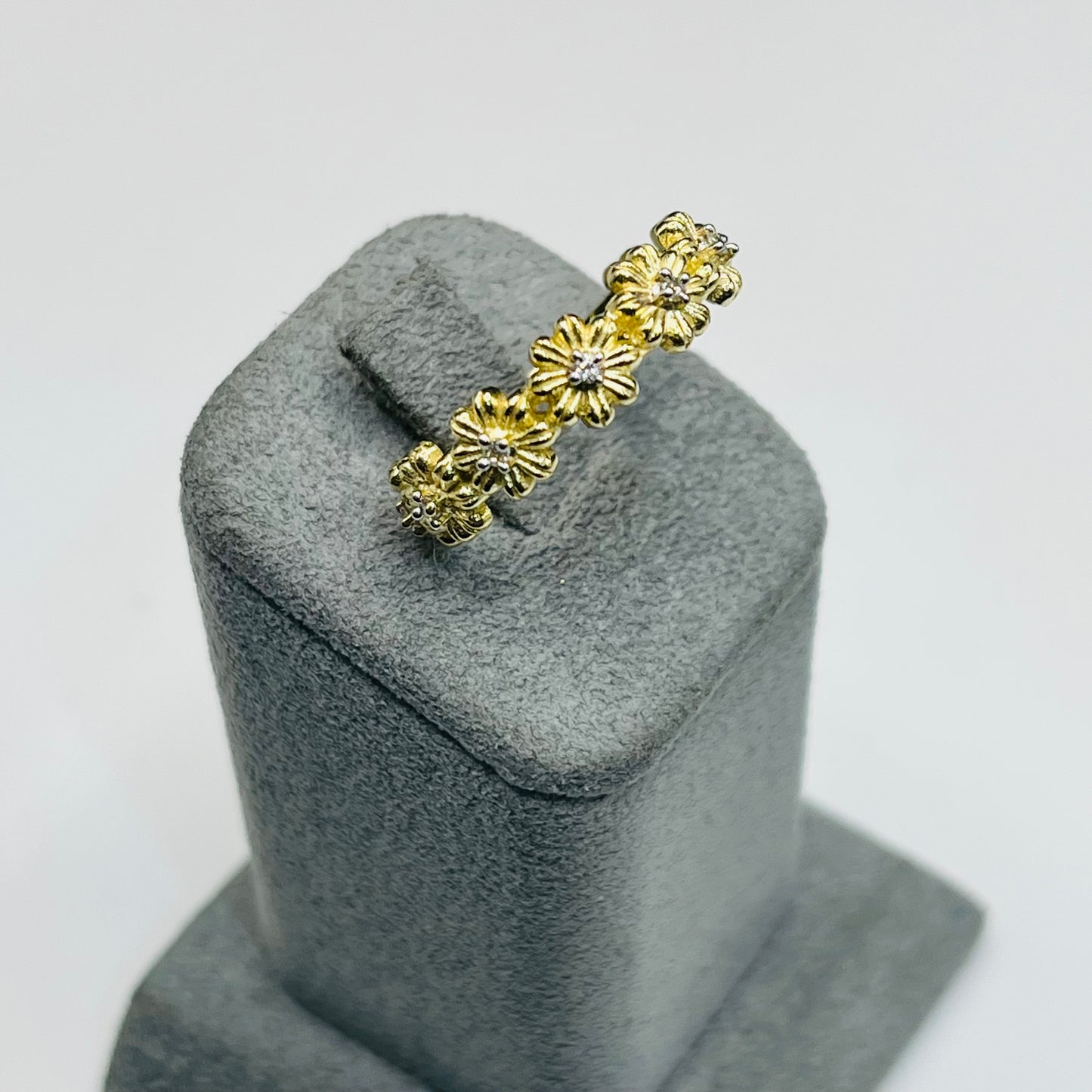 10K Gold Multi-Flower CZ Ring