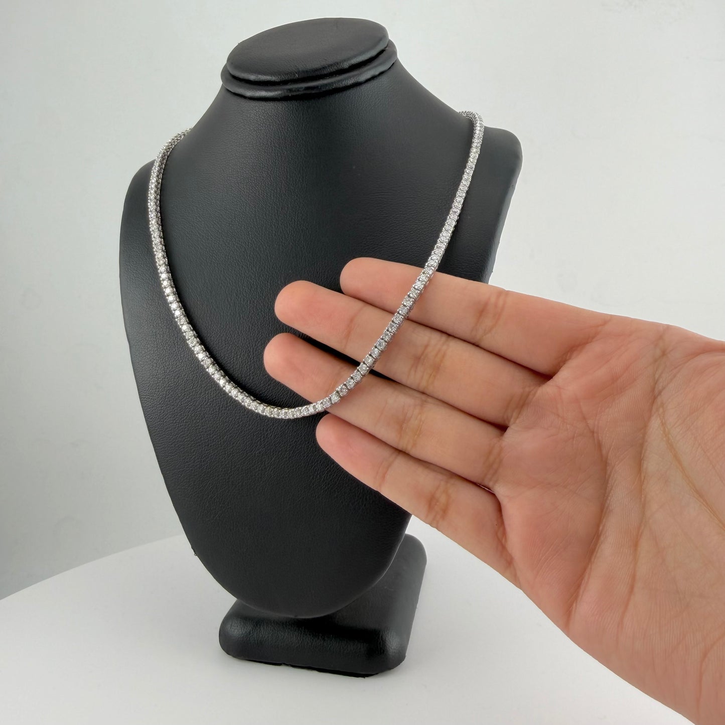 14k 6.83 Carat Diamond Tennis Necklace