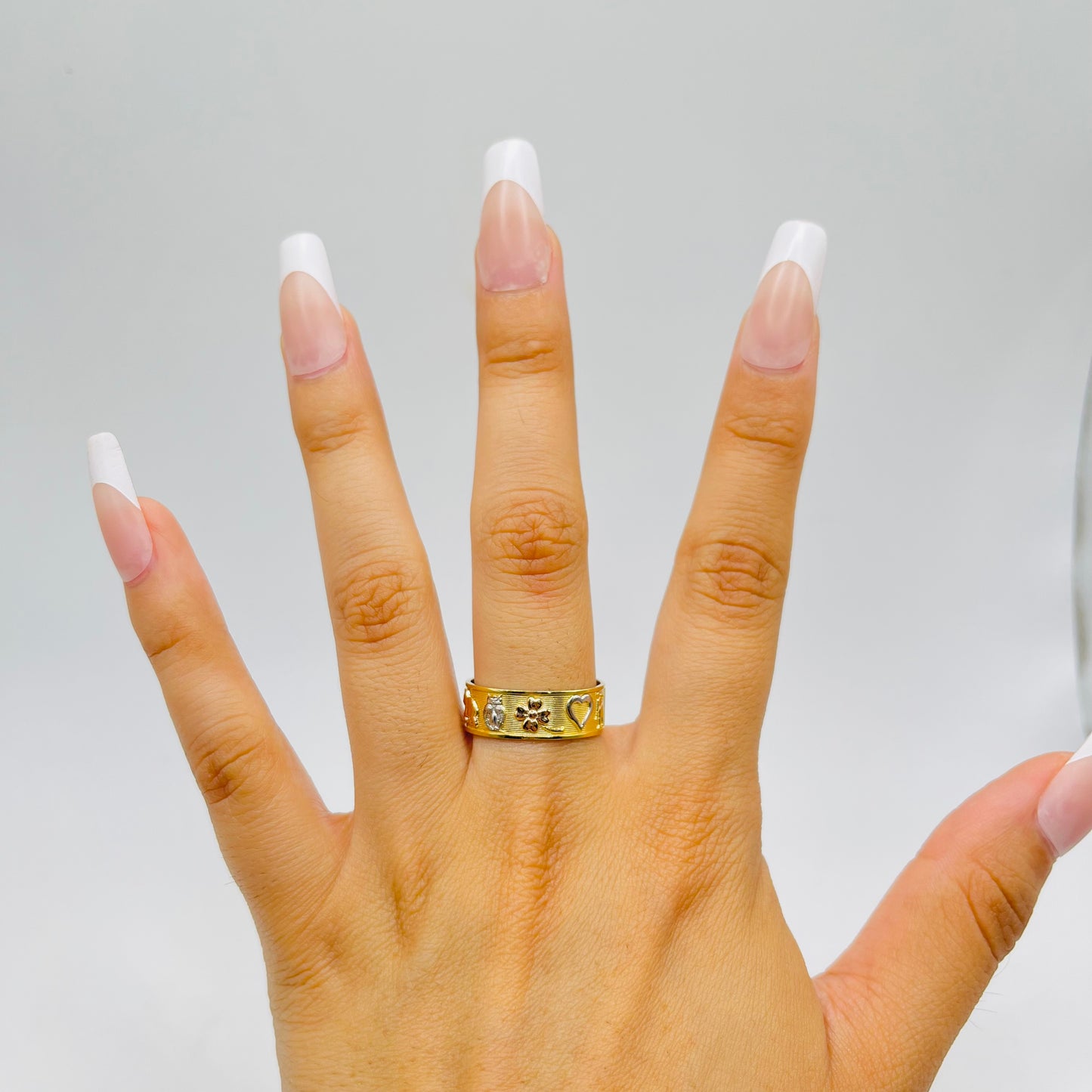 10k Gold Lucky Ring