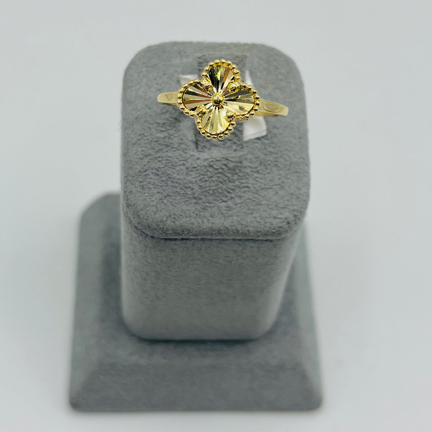 14K Gold Mini Fancy Clover Ring