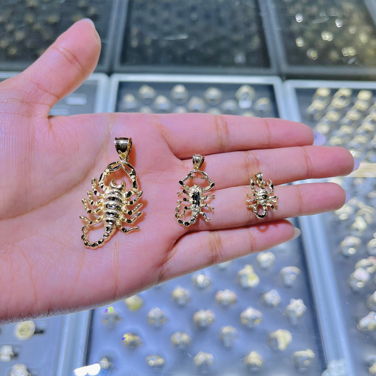 10K Gold Scorpion Charm (M)