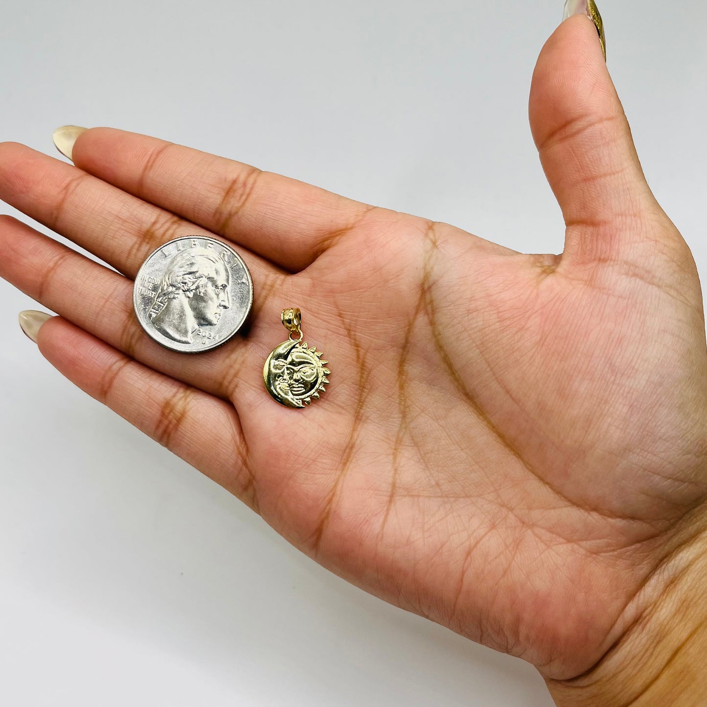 10k Gold Moon and Sun Aligned Charm