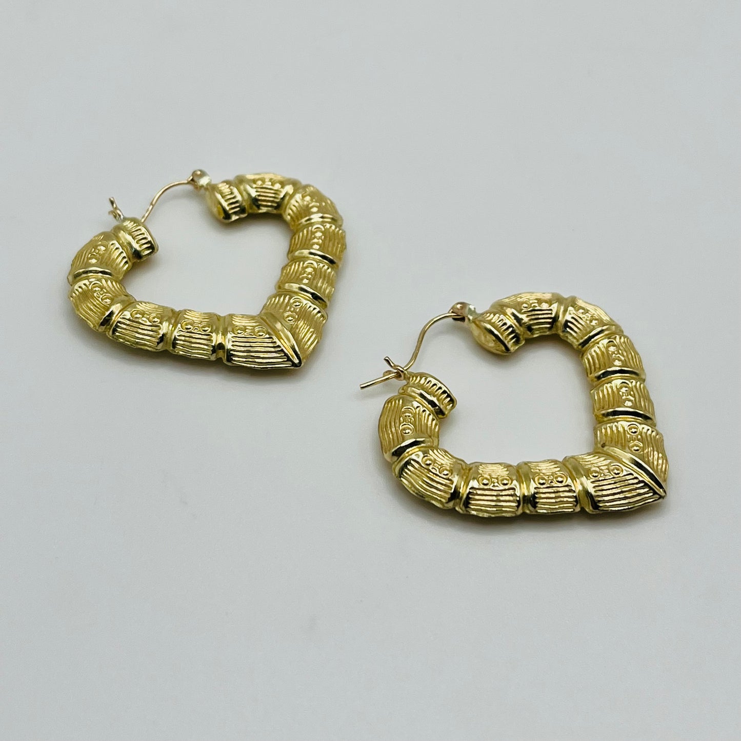 10K Gold Bamboo Heart Hoop Earrings (1.5 in)