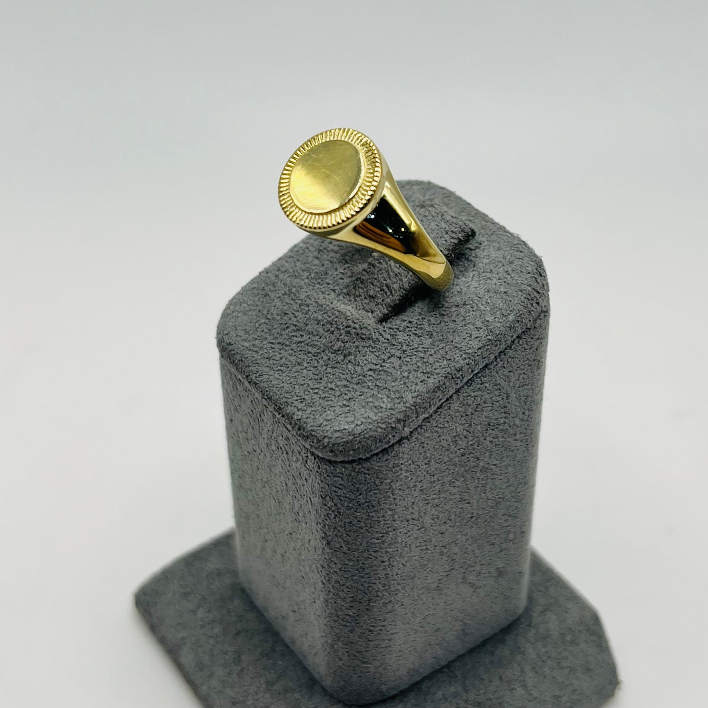 10k Gold High Polish Round Ring