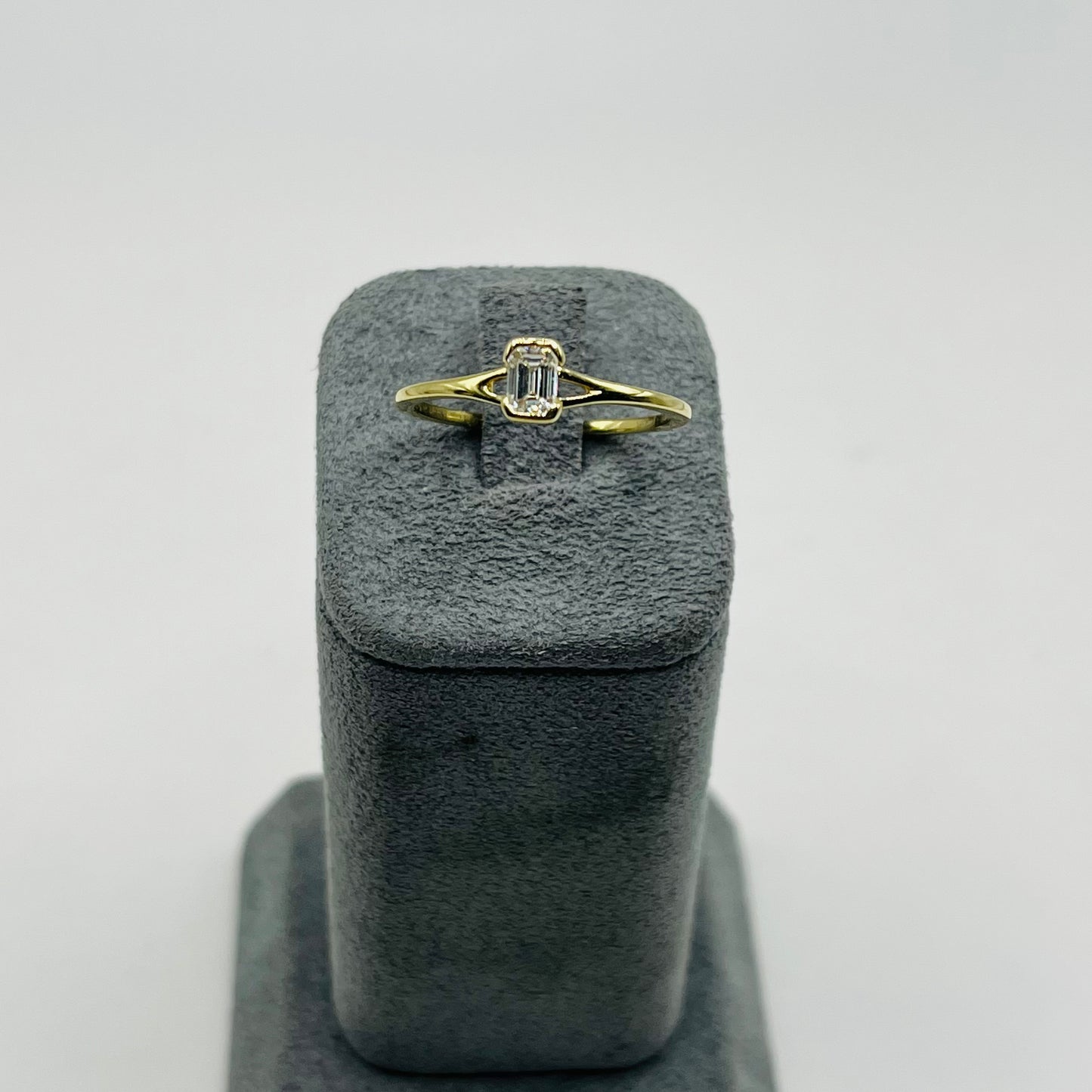 14k Gold Natural Diamond Seraphine Ring
