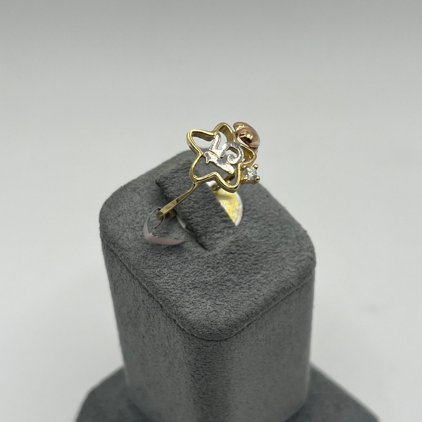 14k Stars Aligned Quince Ring