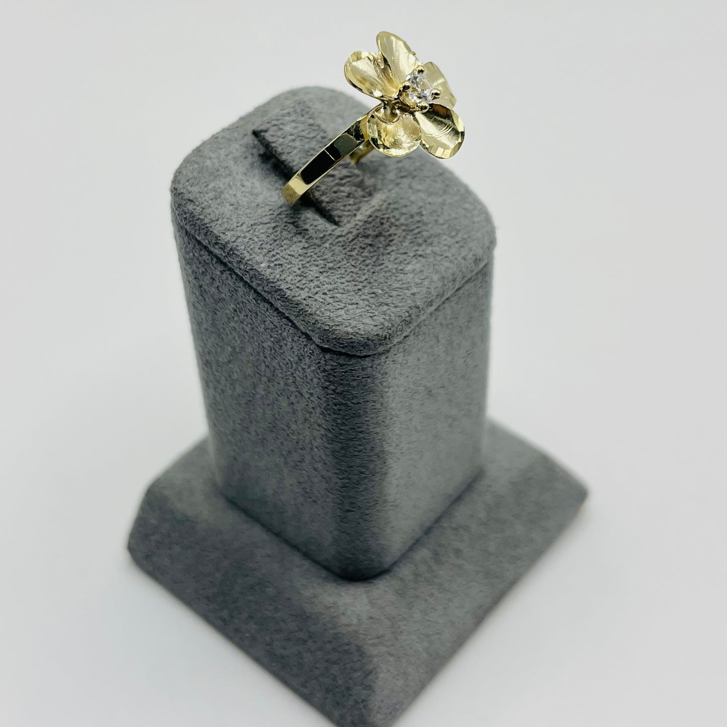10k Gold Cz Hibiscus Flower Ring