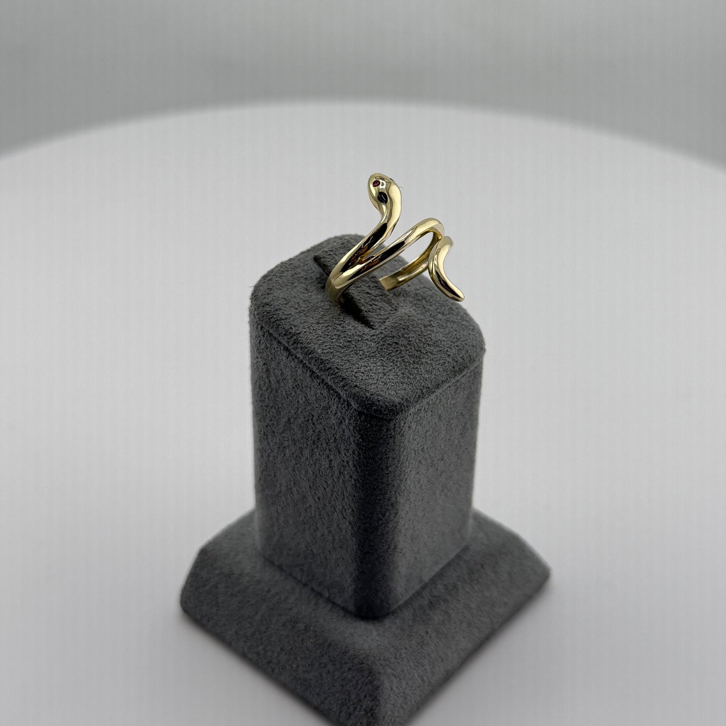 10k Gold Smooth Snake Red Eye Ring