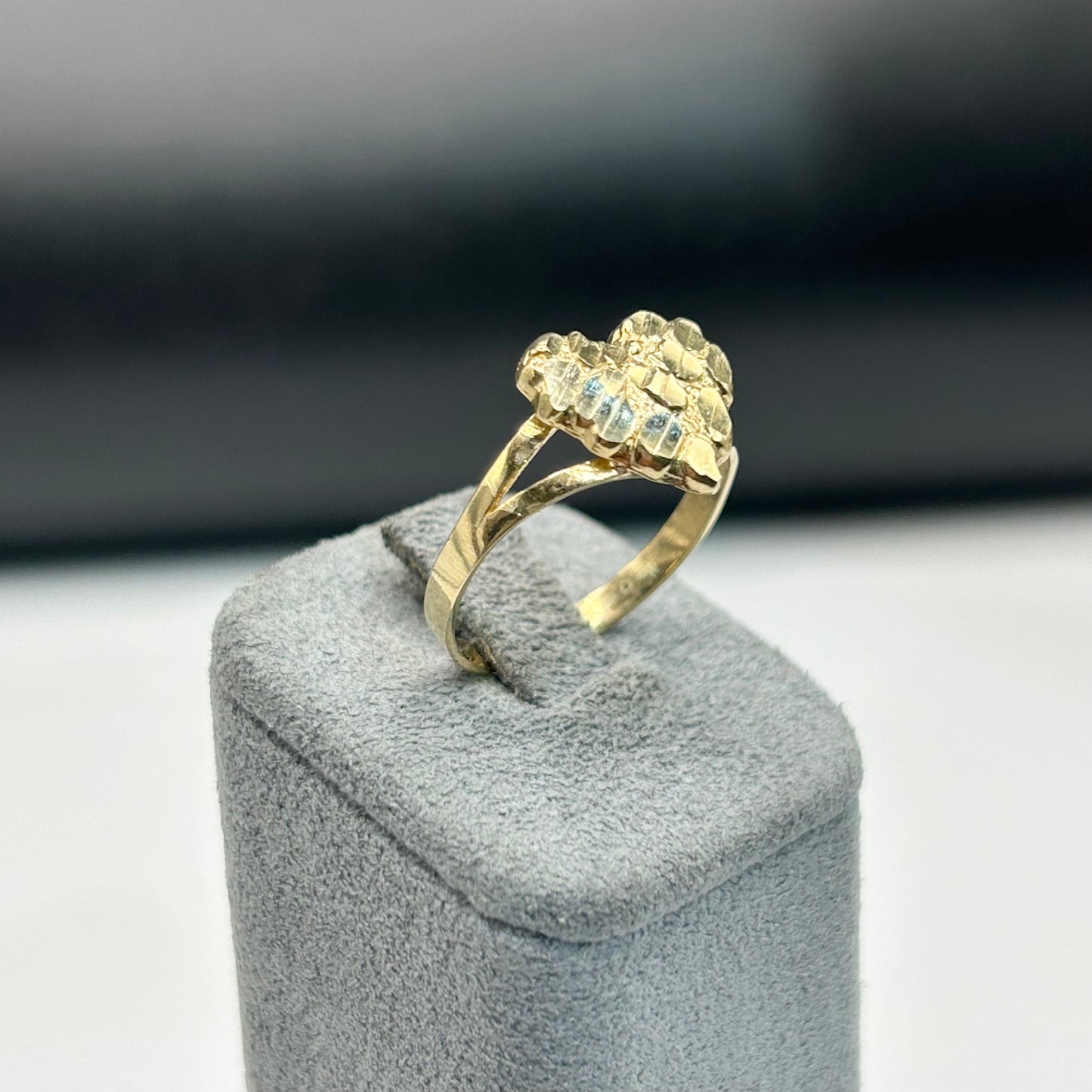10K Gold Heart Nugget Ring (14mm)
