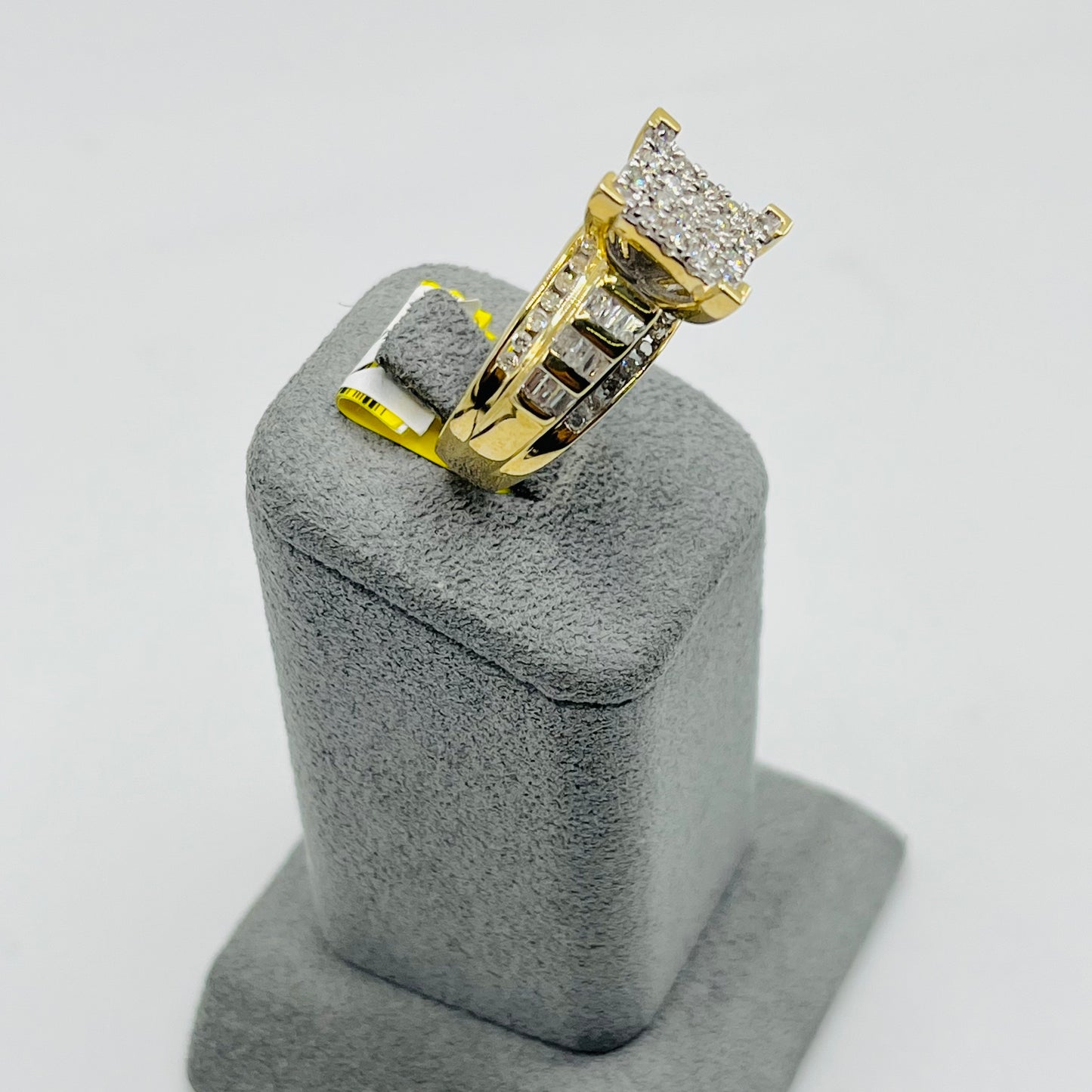 10k Gold Natural Diamond Two Tier Portrait Ring
