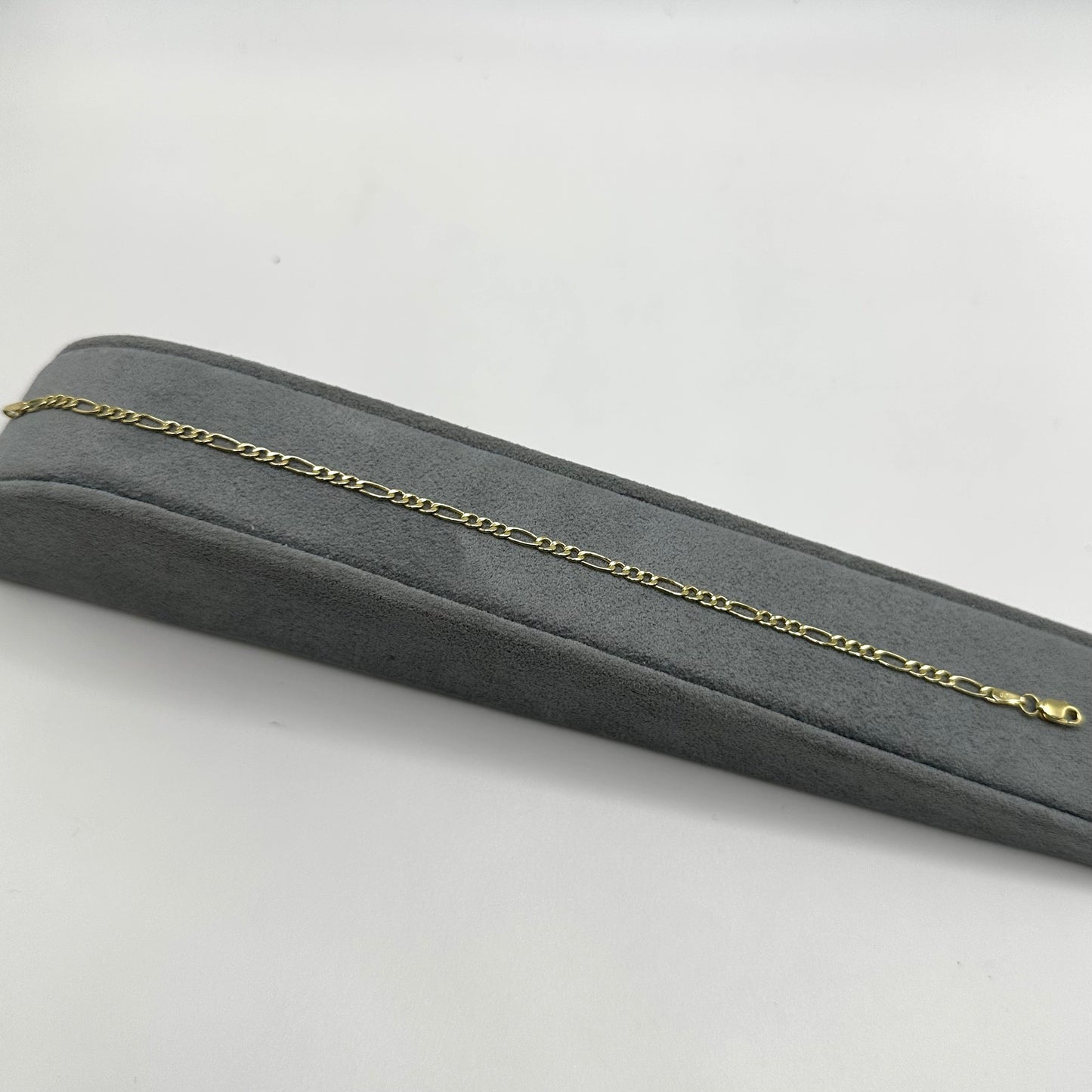 14k Gold 2.5mm Figaro Bracelet