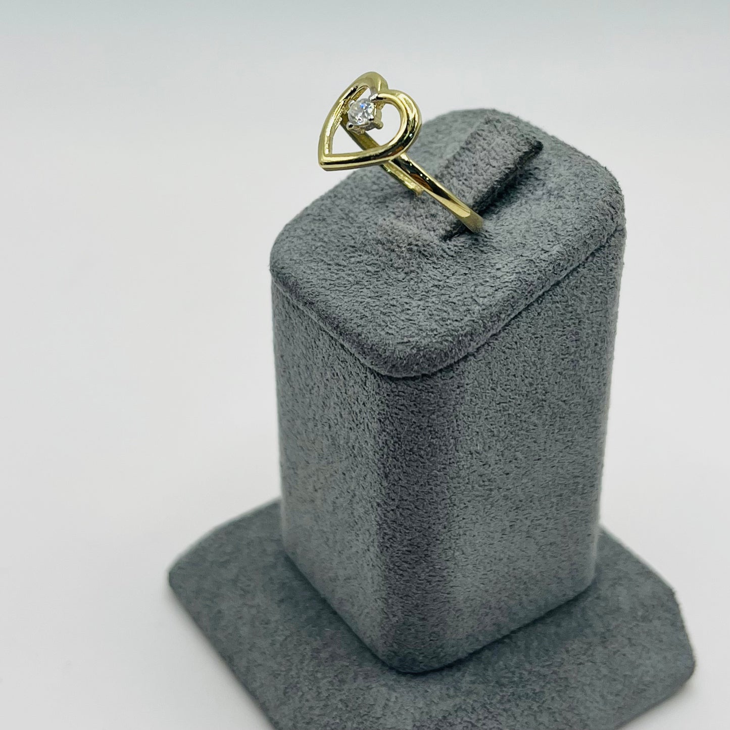 10k Gold HeartBeam Ring