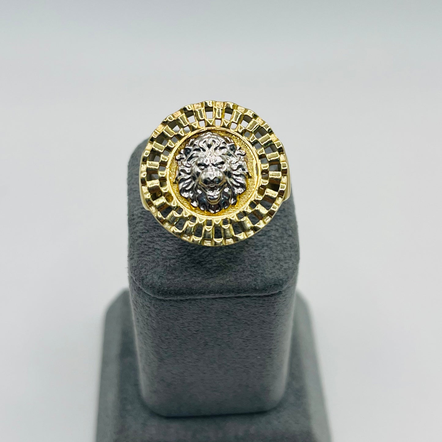 10k Gold Lion Rx Round Border Ring